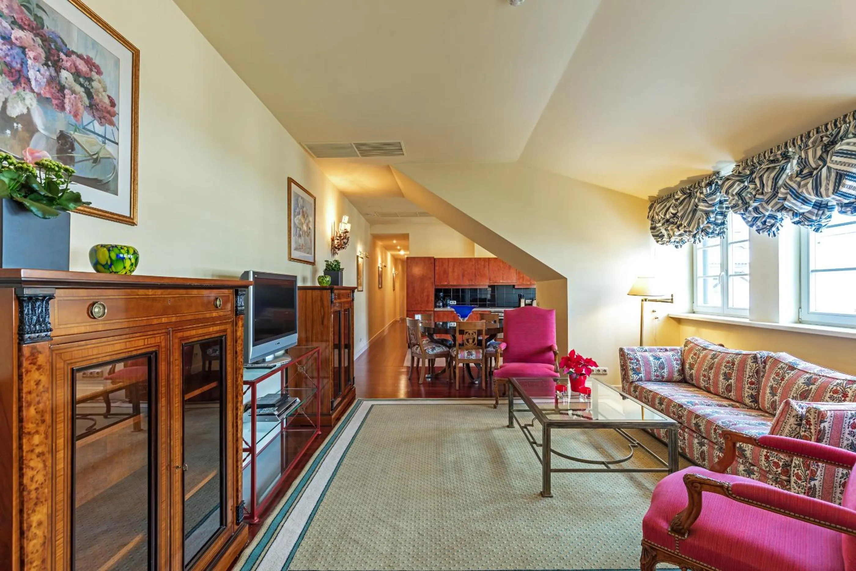 Photo of the whole room in Stikliai Palace Residence