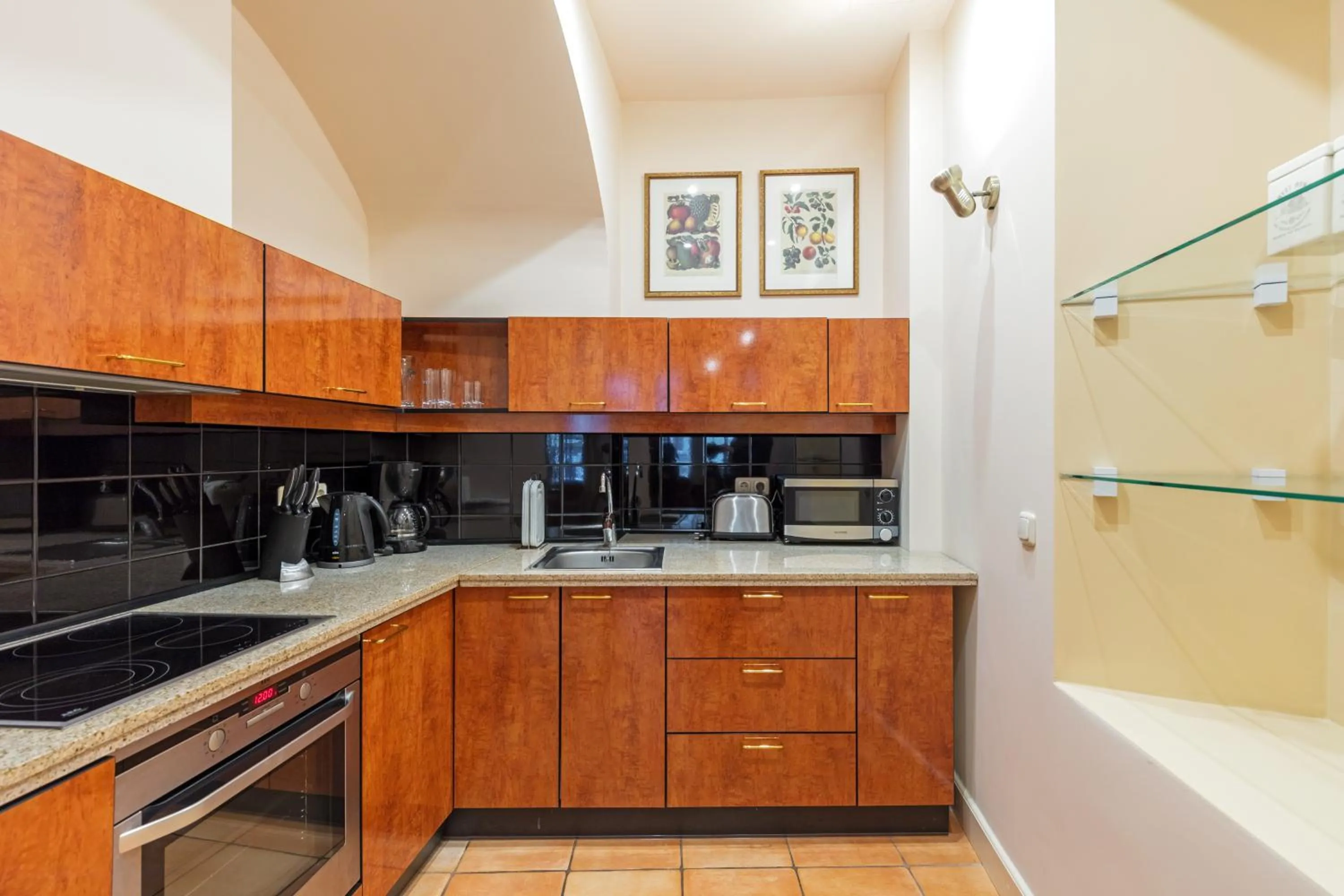 Kitchen or kitchenette in Stikliai Palace Residence