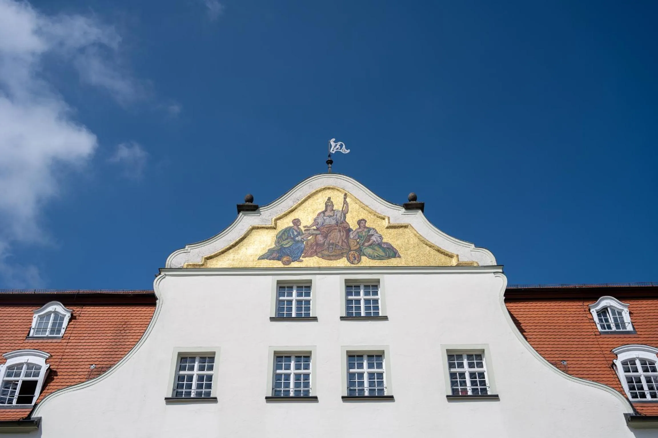 Property building in Schloss Lautrach