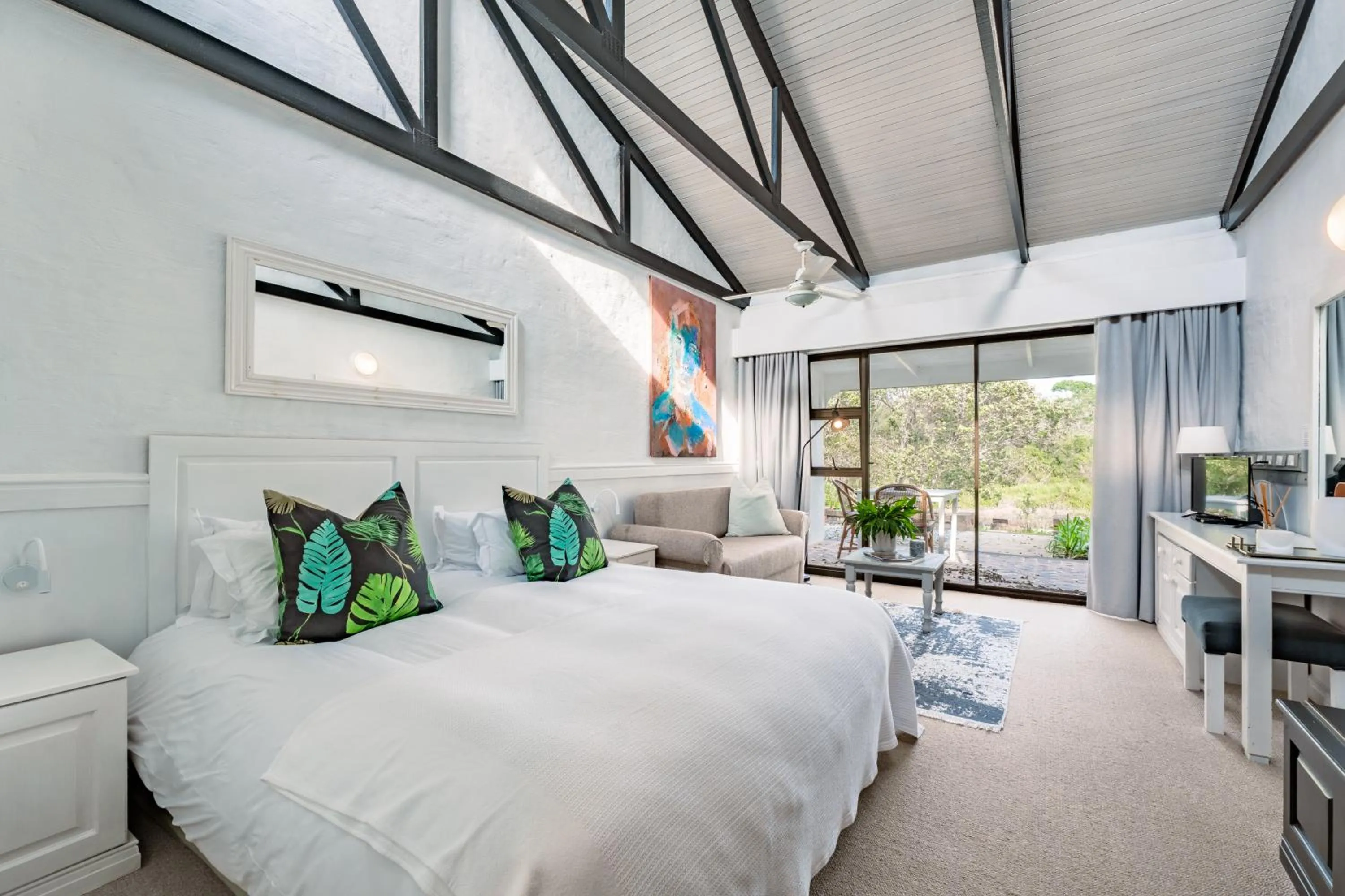 Bed in Bitou River Lodge