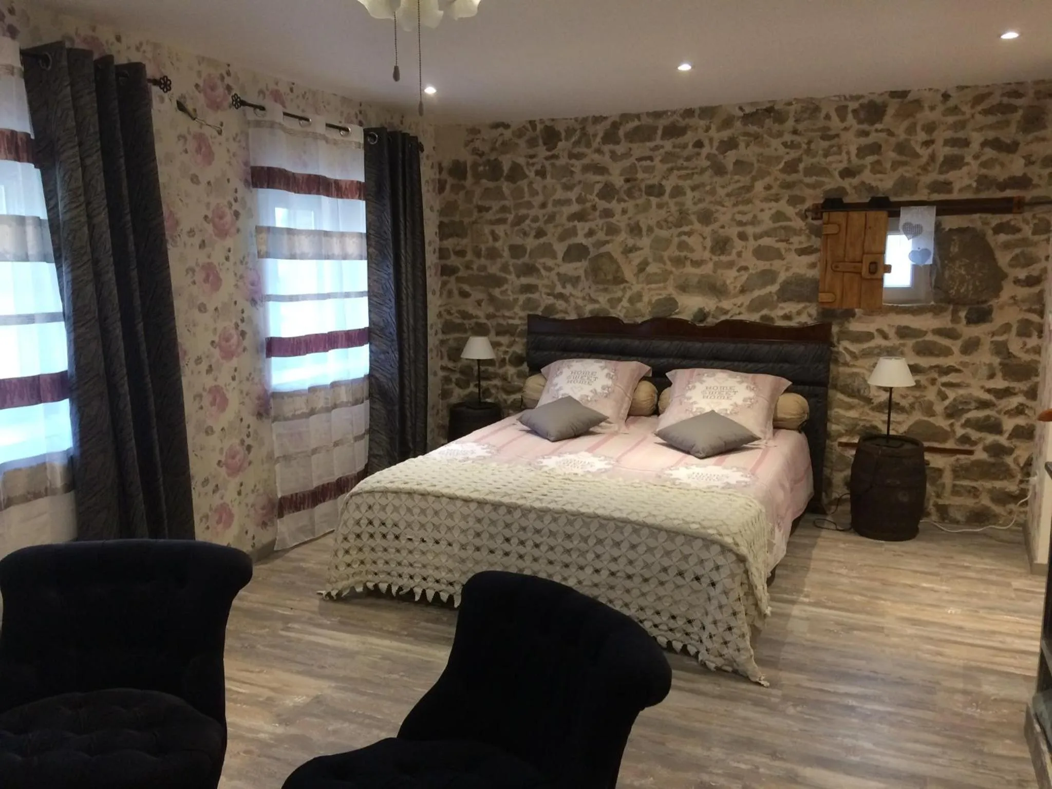 Photo of the whole room, Bed in Chambres d'Hôtes LES VERGERS DE LOUISE