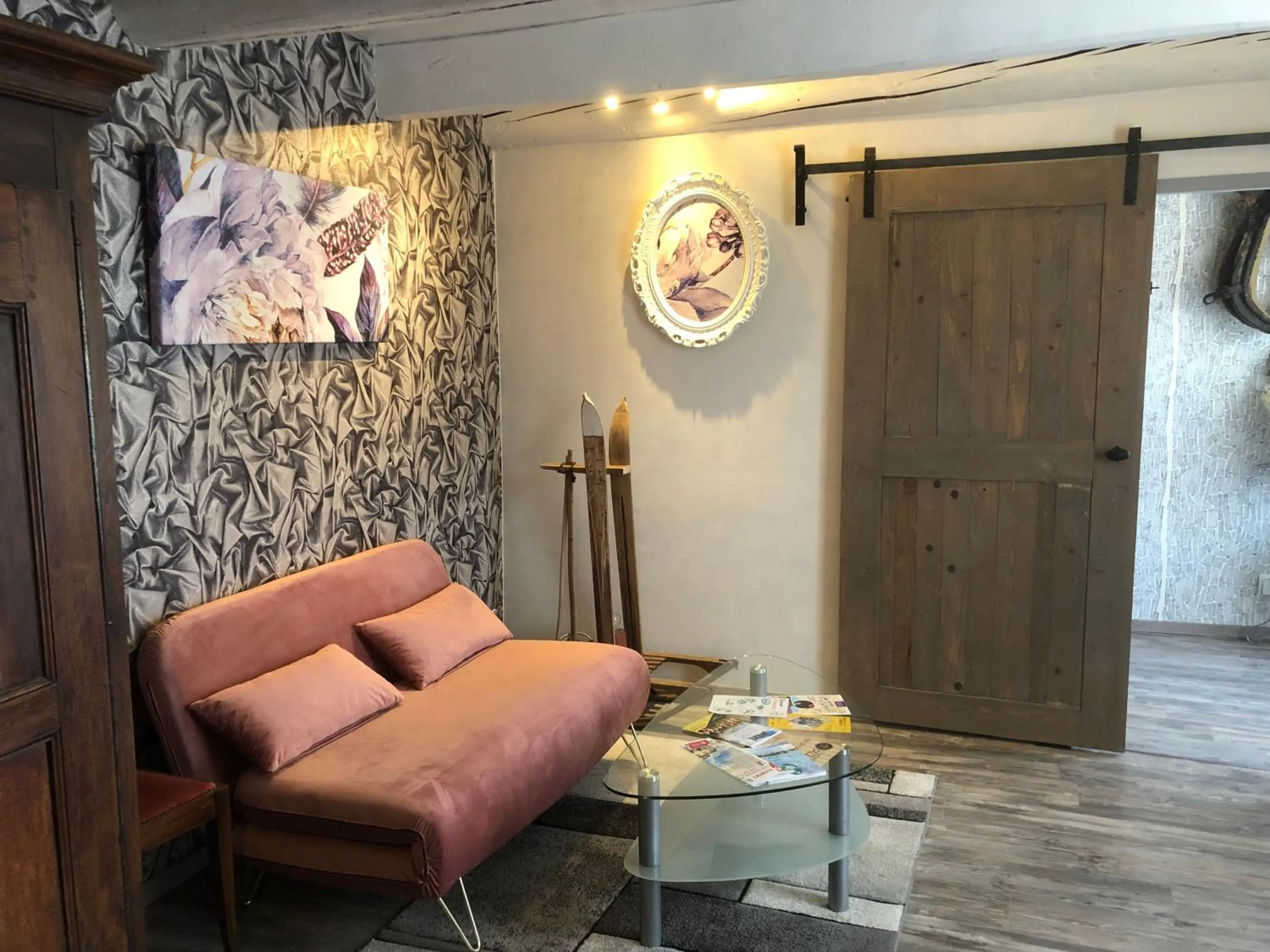 Living room in Chambres d'Hôtes LES VERGERS DE LOUISE