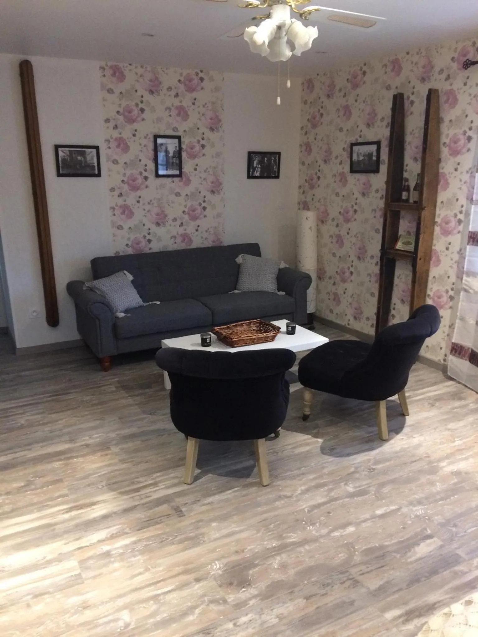 Living room in Chambres d'Hôtes LES VERGERS DE LOUISE