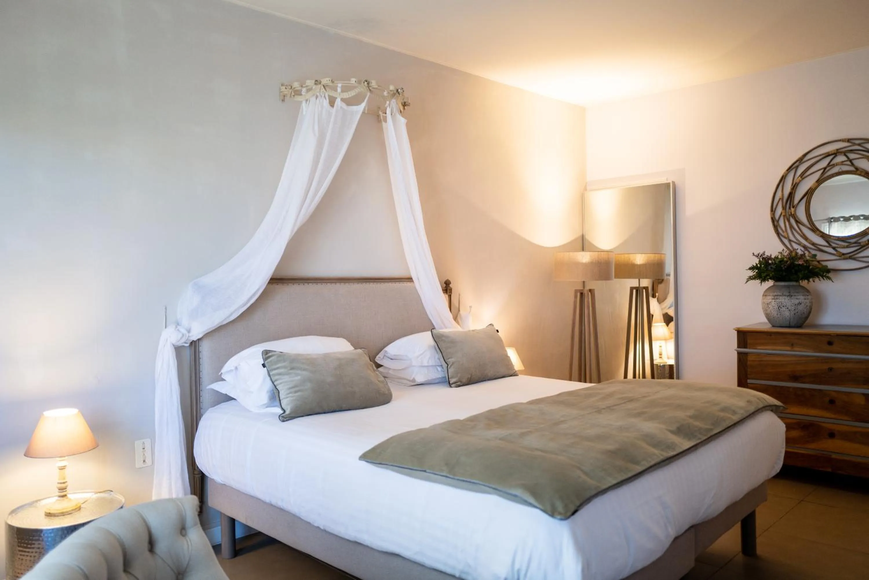 Photo of the whole room, Bed in La Regalido