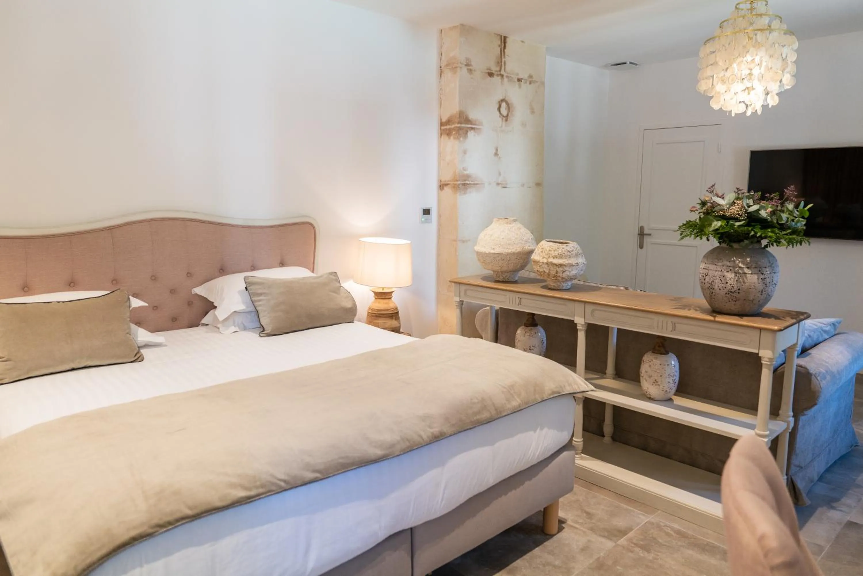 Photo of the whole room, Bed in La Regalido