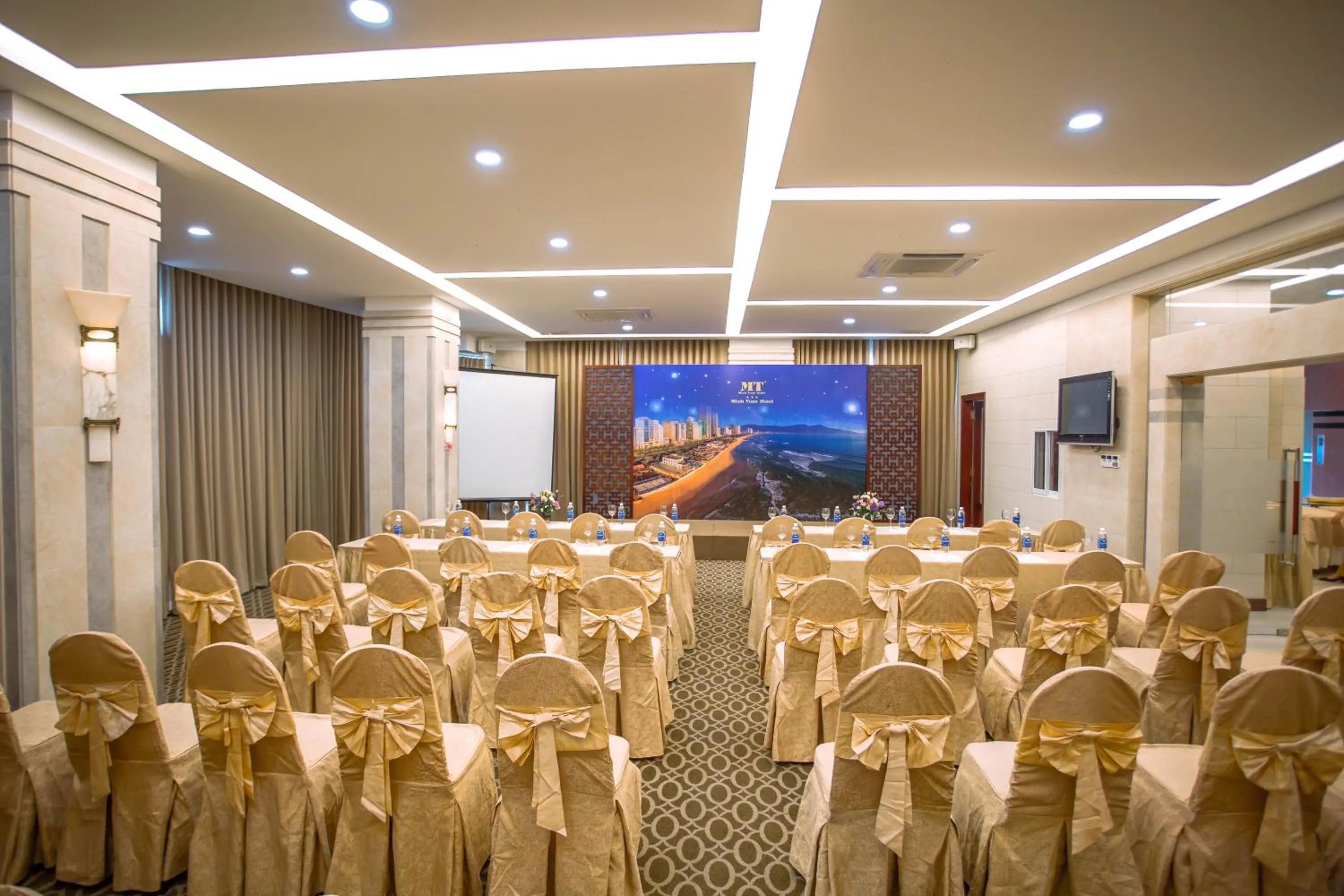 Meeting/conference room in Minh Toan Athena Hotel