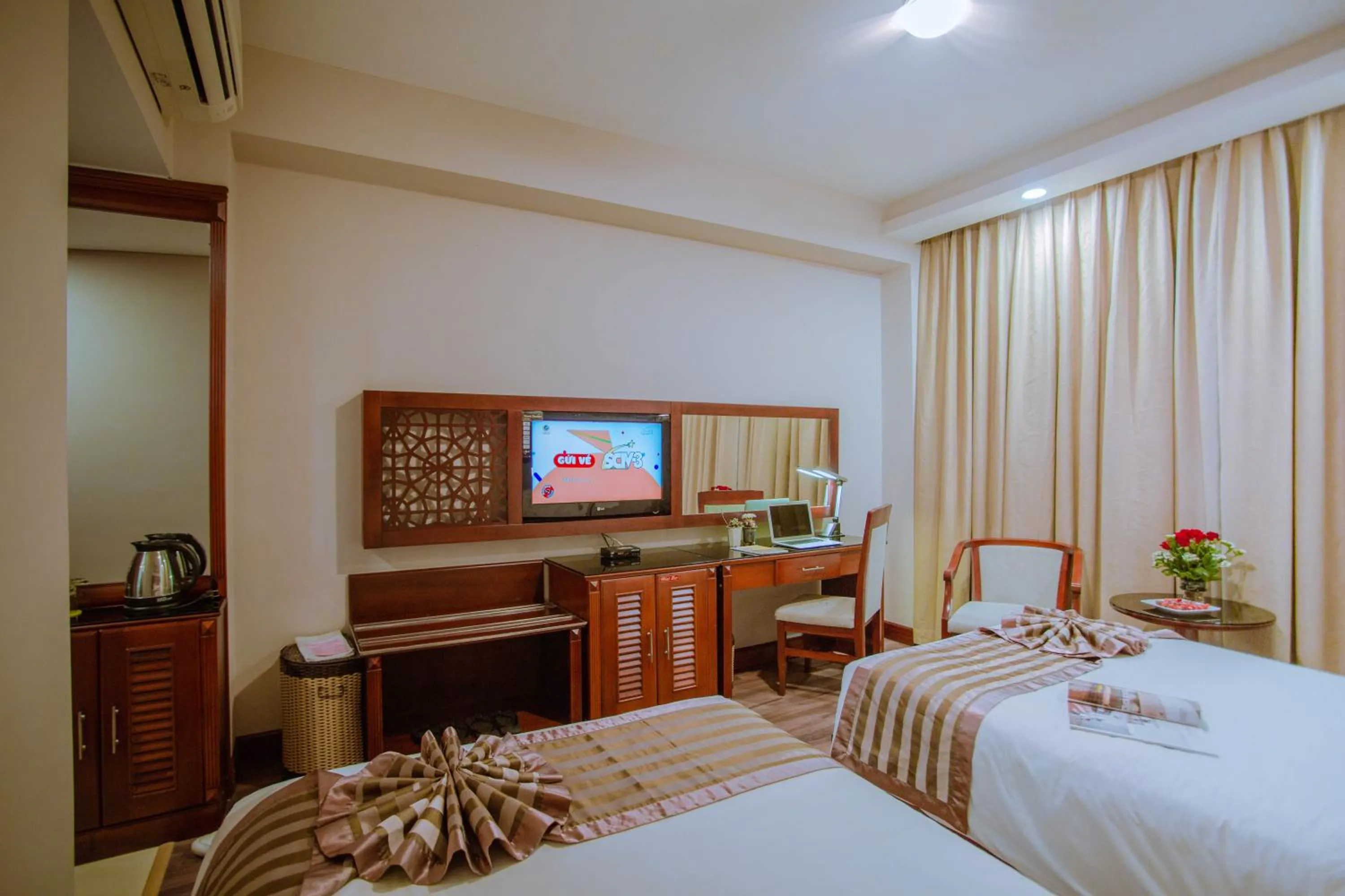 Photo of the whole room, Bed in Minh Toan Athena Hotel