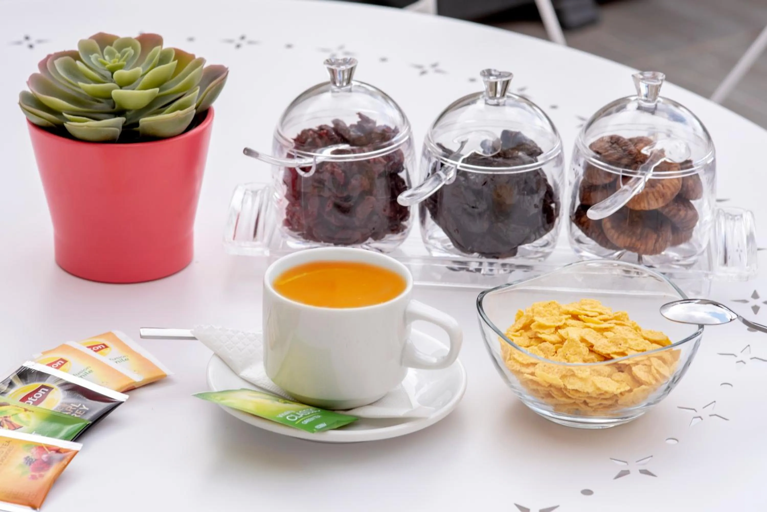 Breakfast in Athens Market Portrait