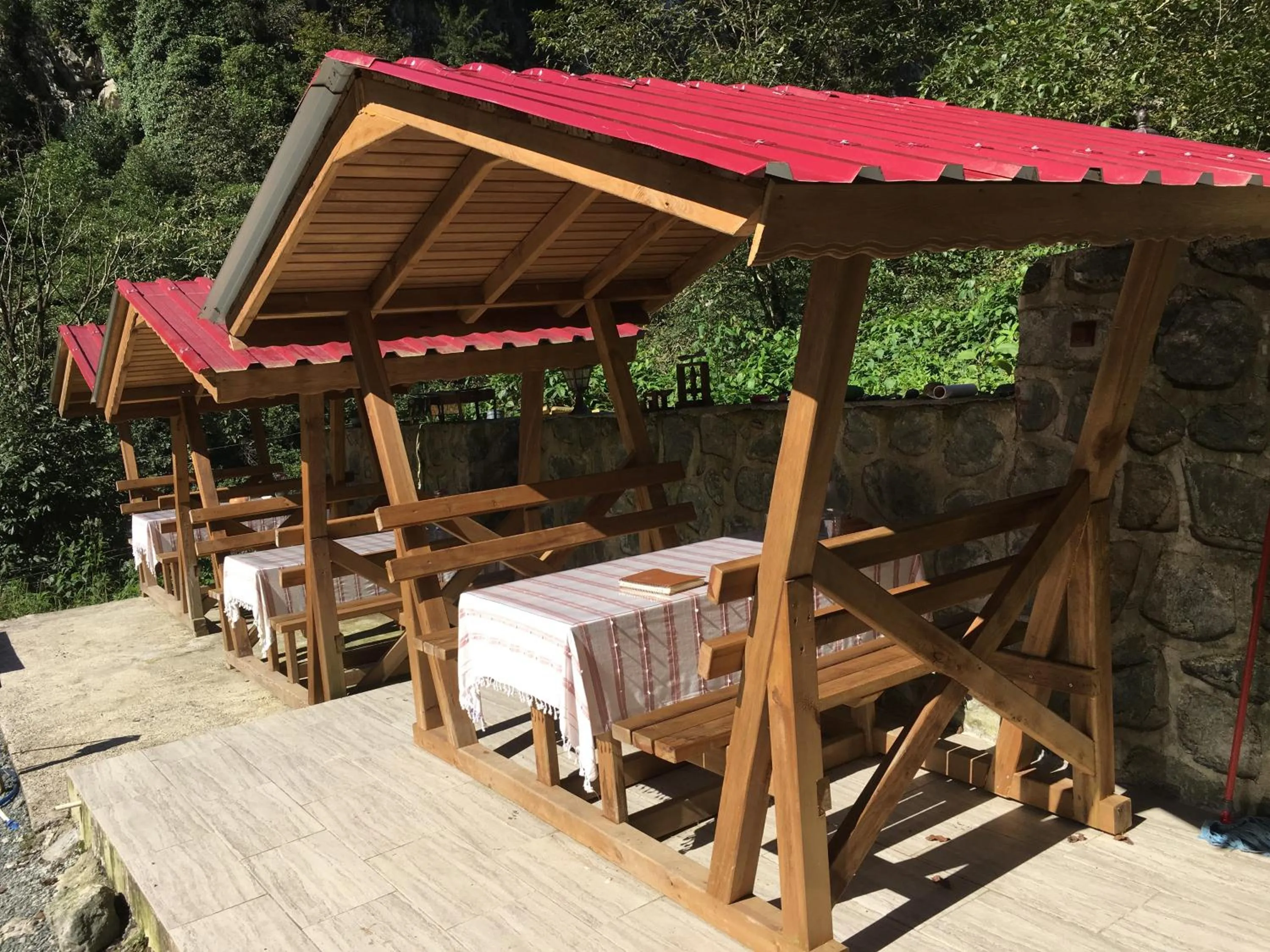 BBQ facilities in Mencuna Konaklari