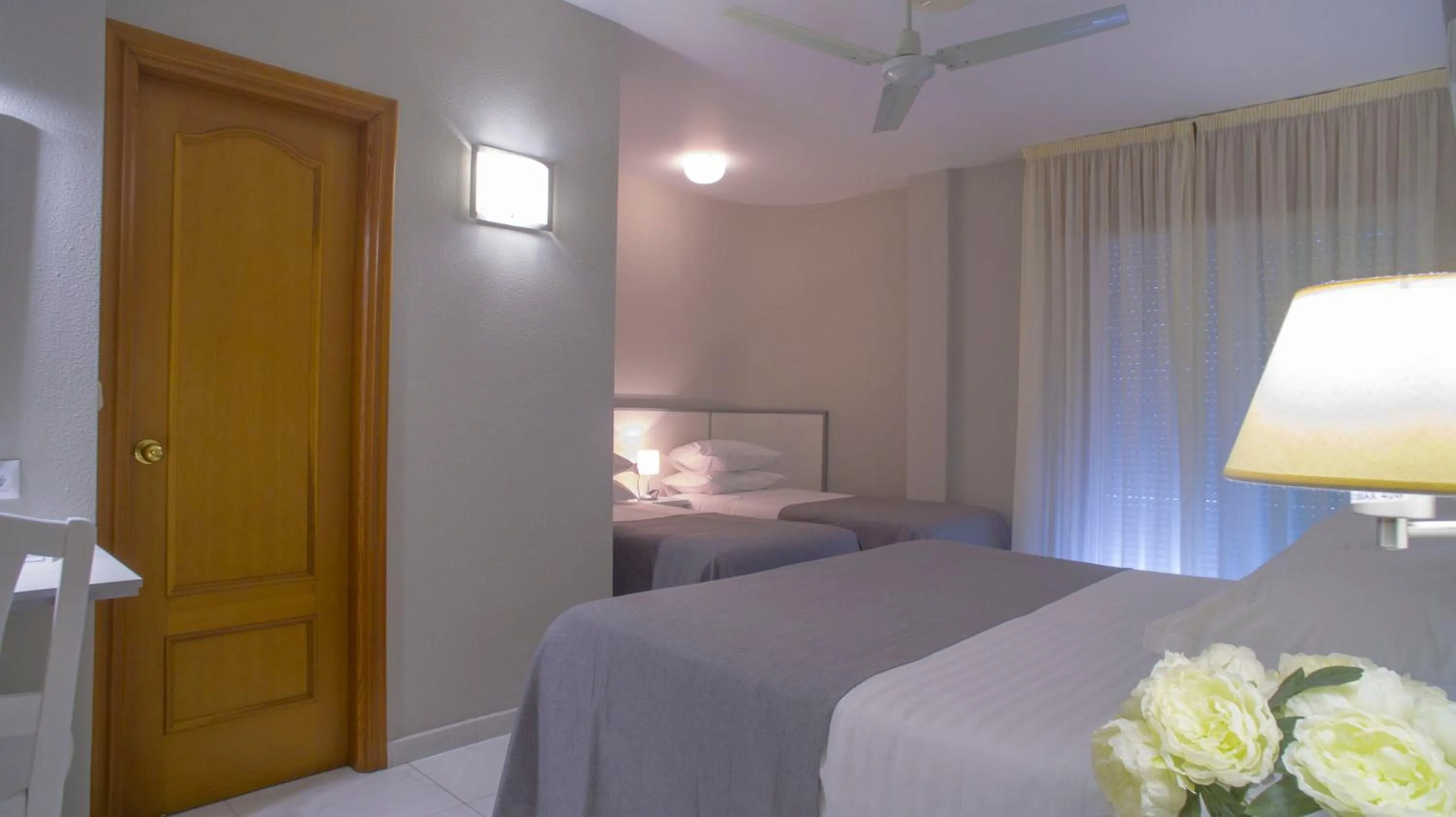 Photo of the whole room, Bed in Hotel Ancora SANXENXO