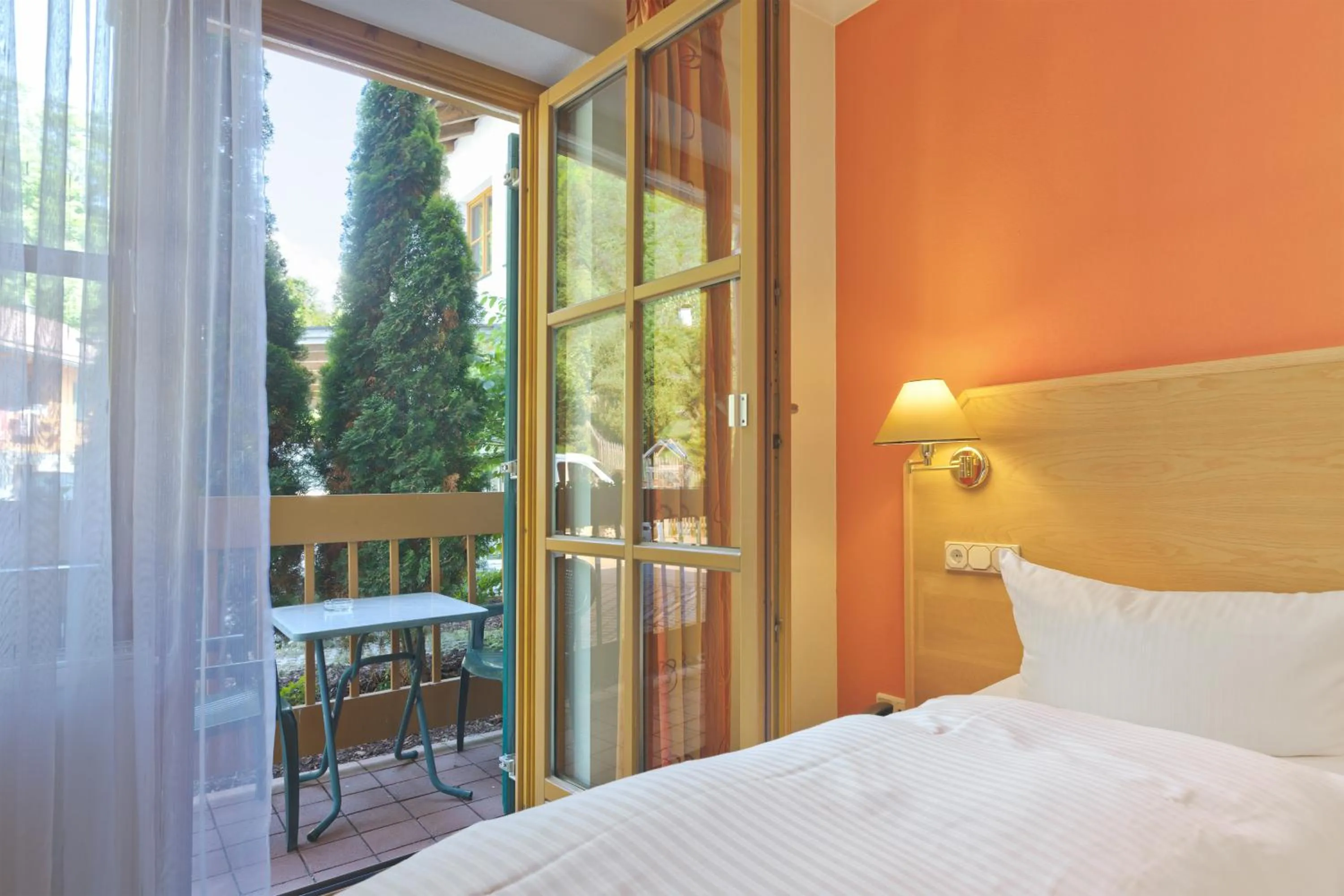View (from property/room), Bed in Alphotel Ettal