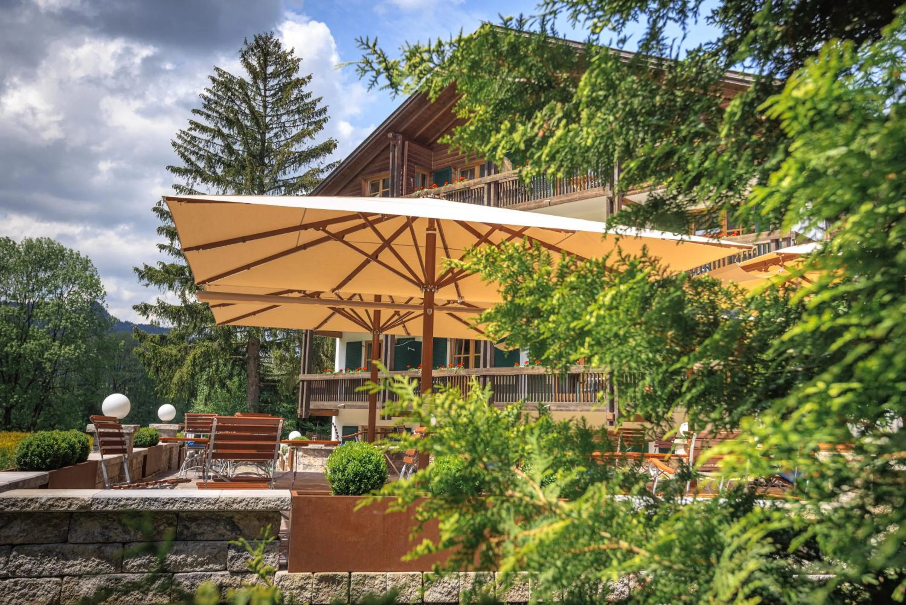 Restaurant/places to eat in Alphotel Ettal