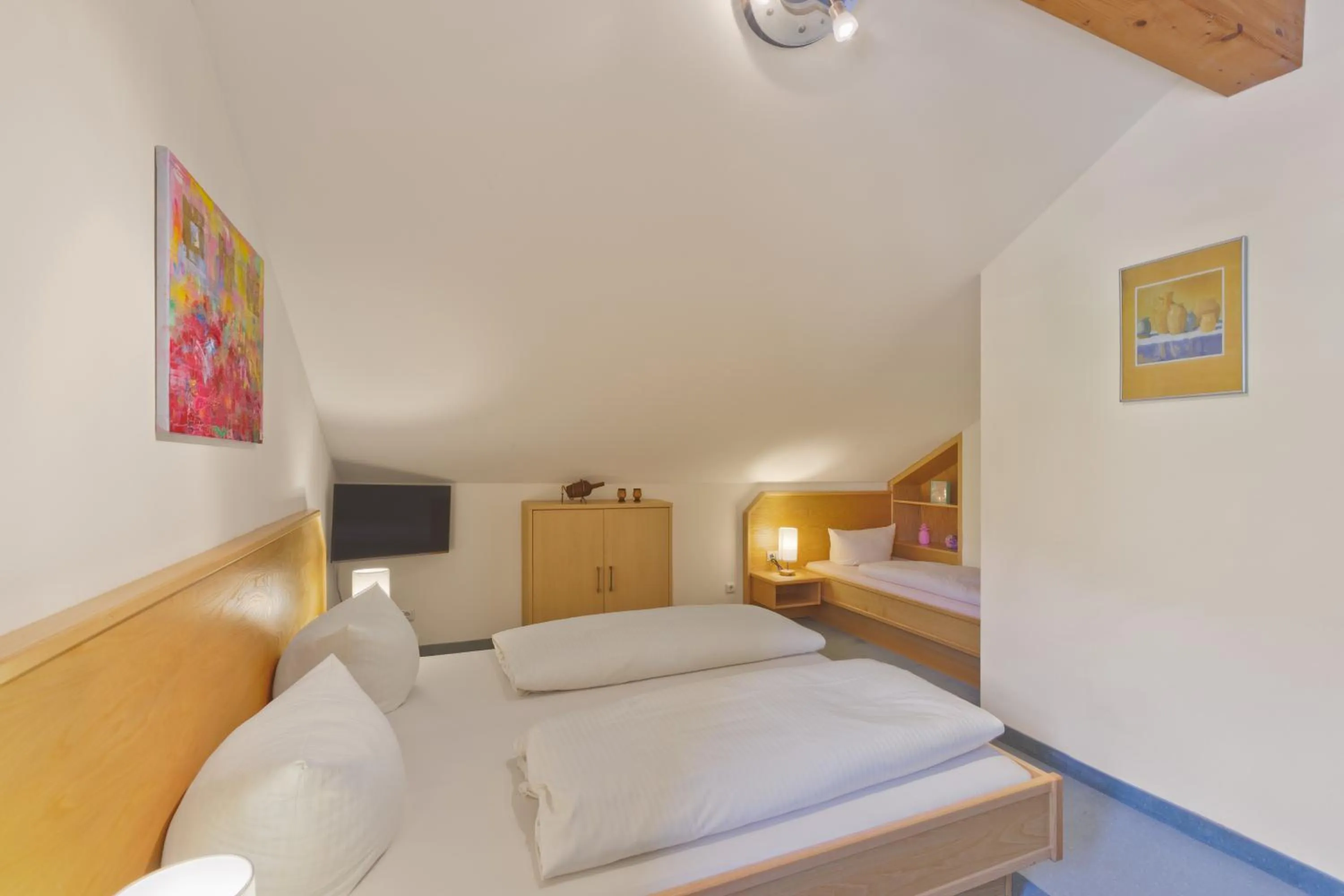 Bed in Alphotel Ettal