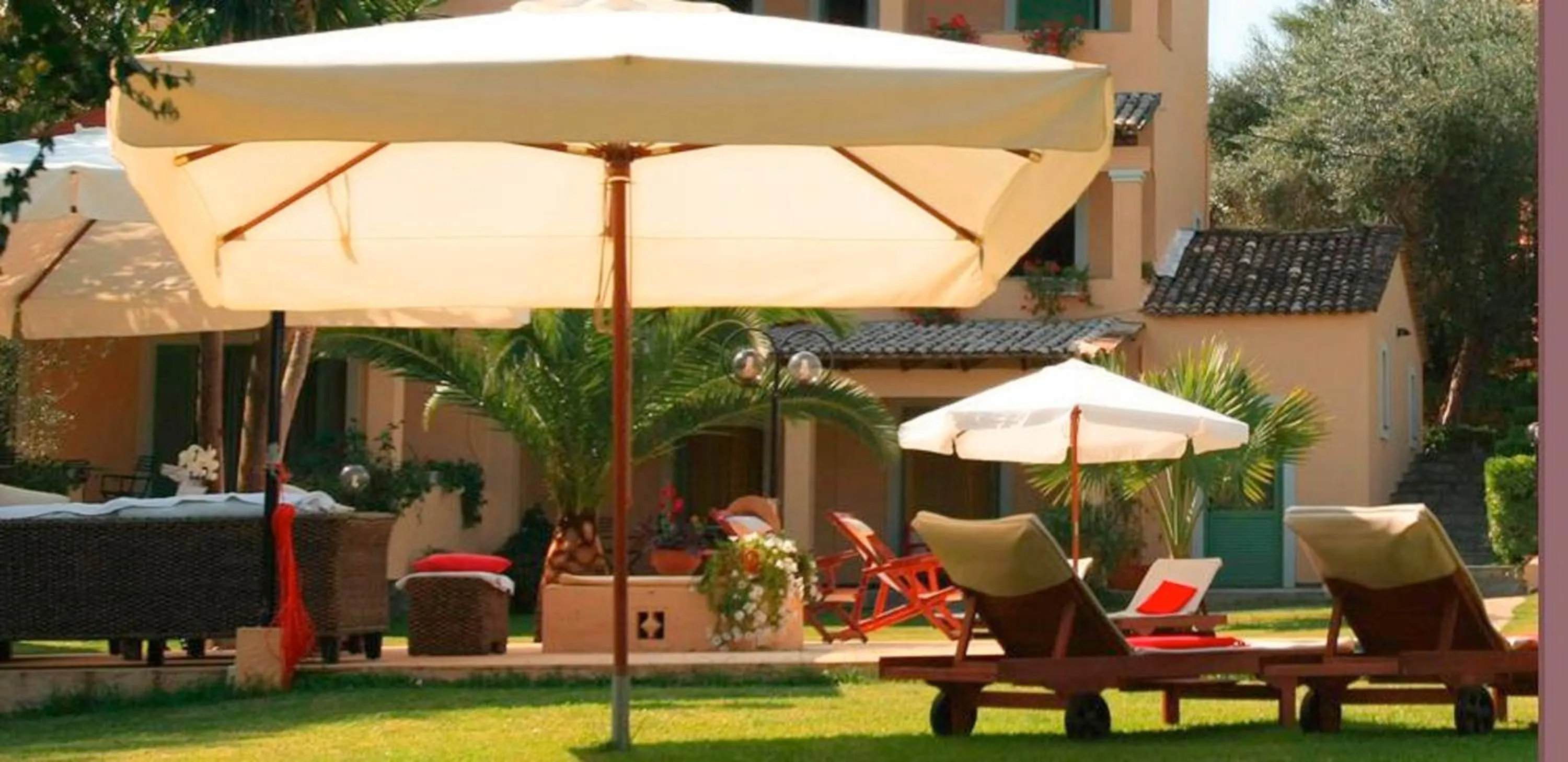 Garden in Isabella Country House