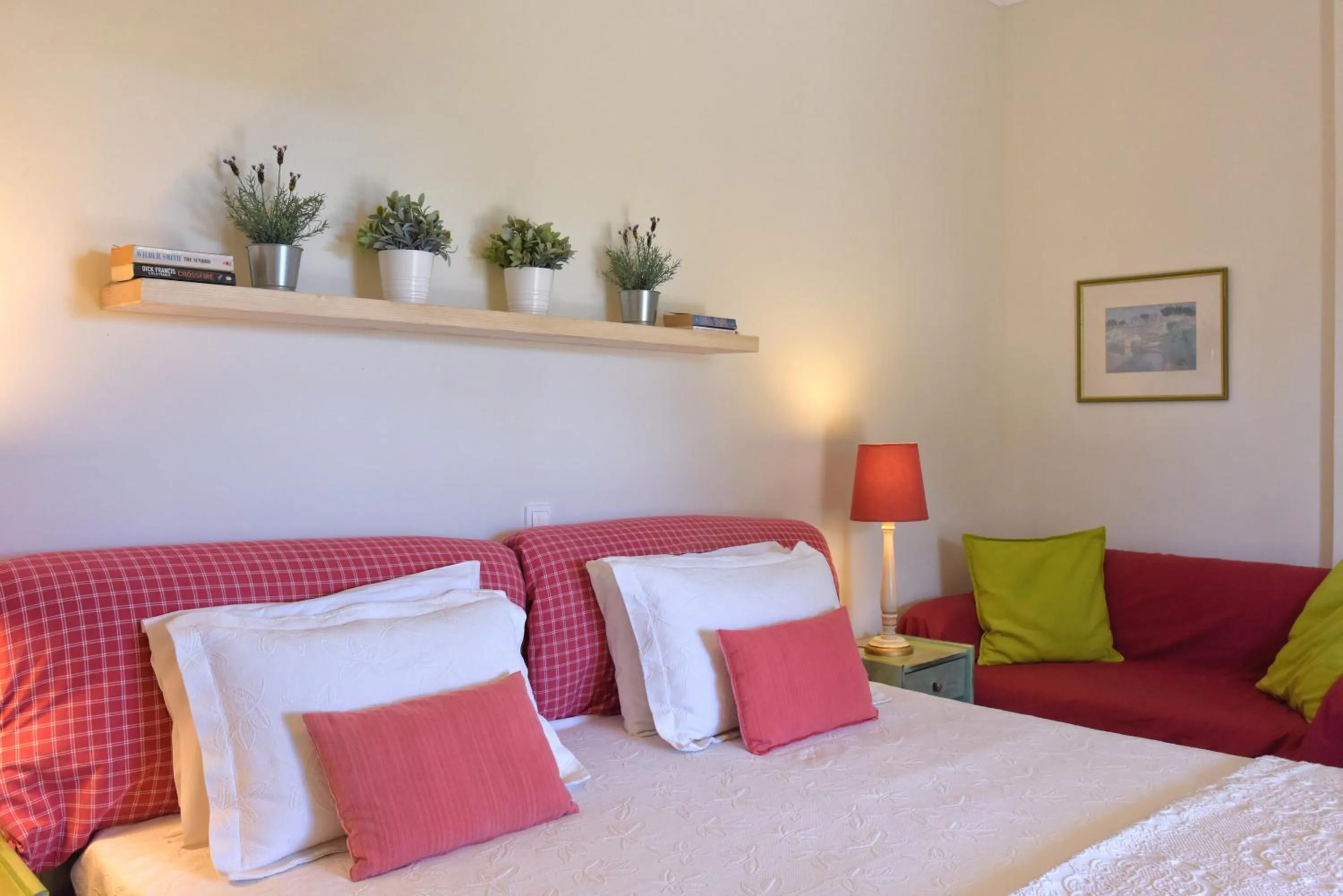 Bedroom, Bed in Isabella Country House