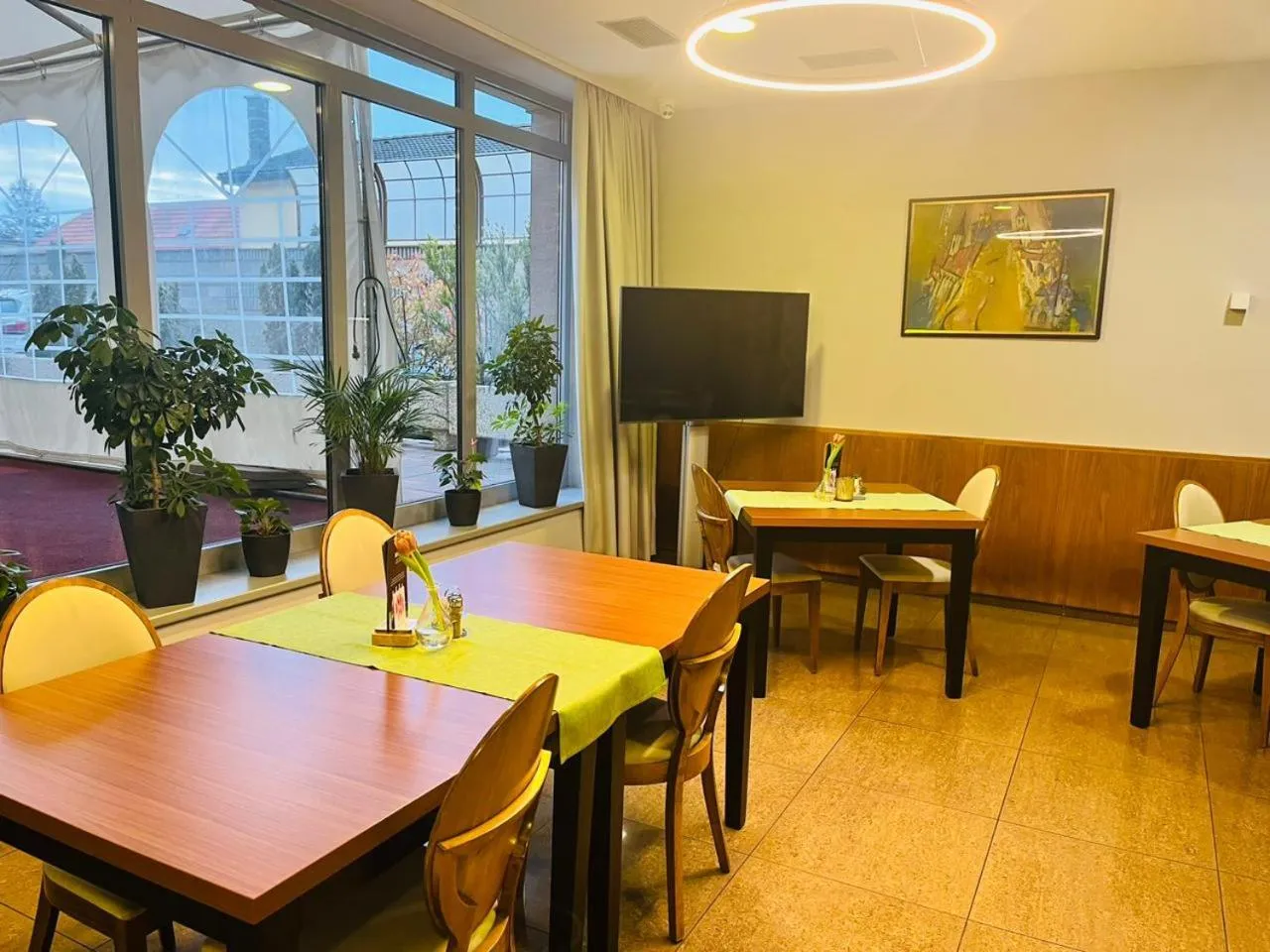 Breakfast in Hotel Eminent