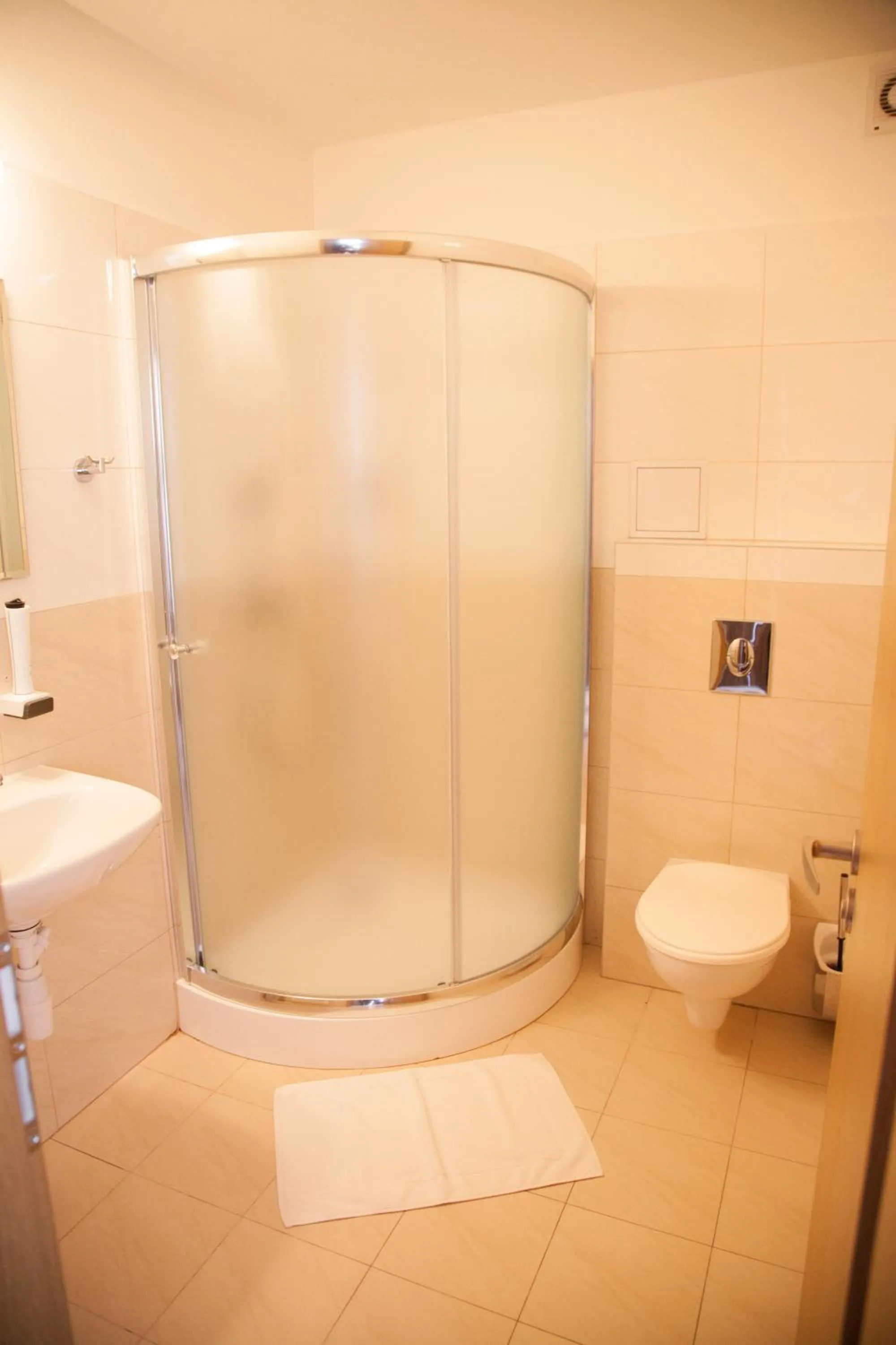 Photo of the whole room in Hotel Eminent