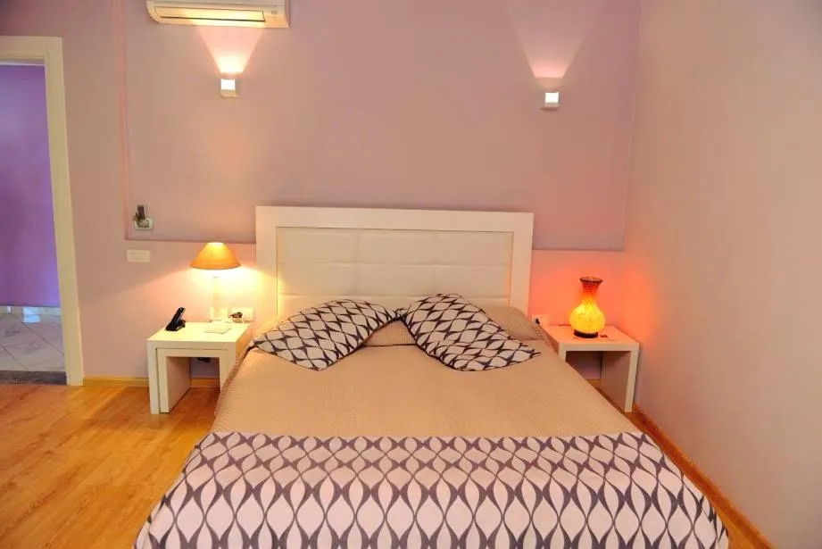 Bed in Hotel & Restaurant White City