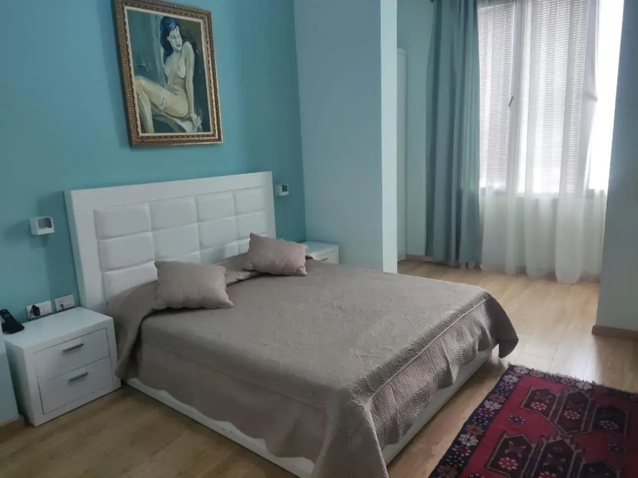 Single Room in Hotel & Restaurant White City Single Room in Hotel & Restaurant White City