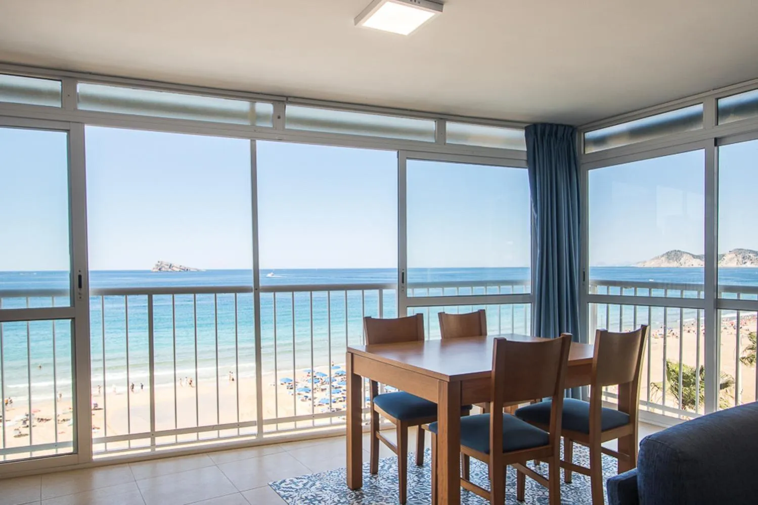 Day in Apartamentos Torre Yago