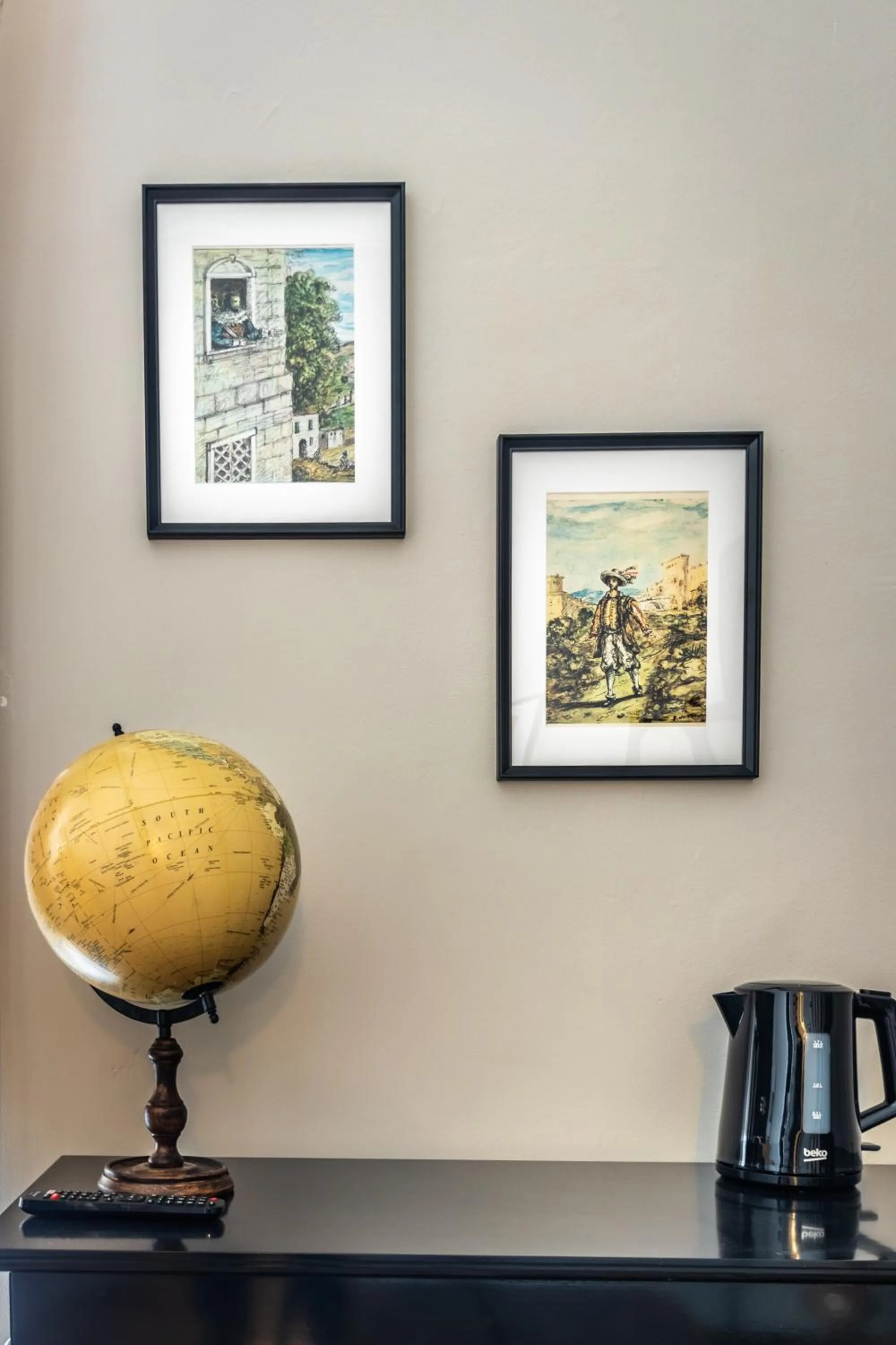 Decorative detail in Donna Maddalena