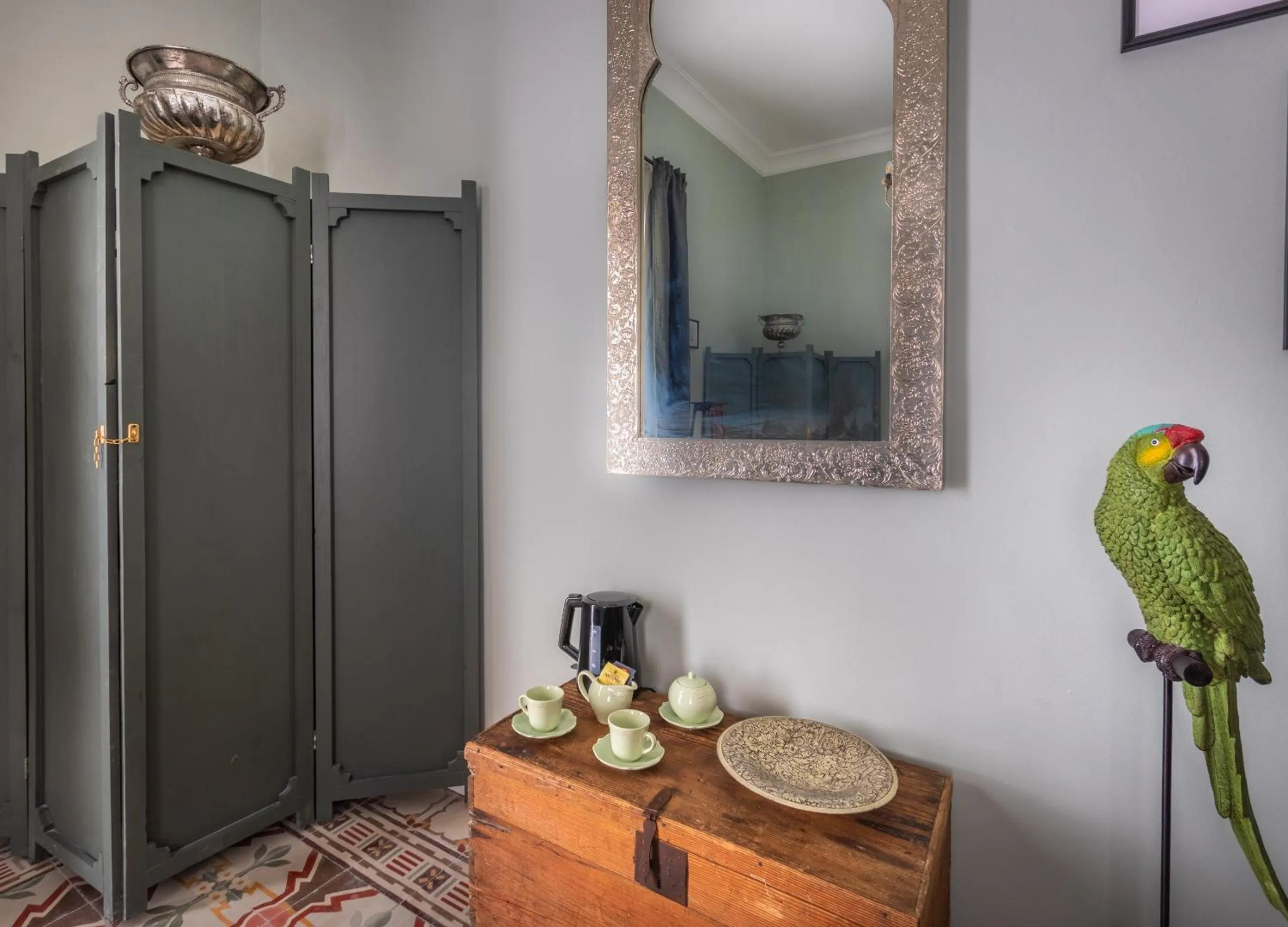 Decorative detail in Donna Maddalena