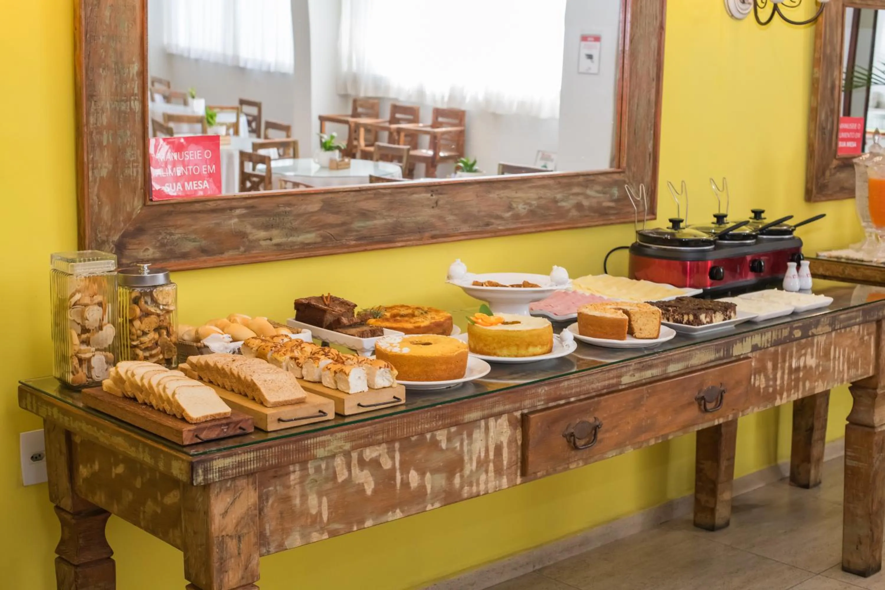 Buffet breakfast in Hotel Fabris