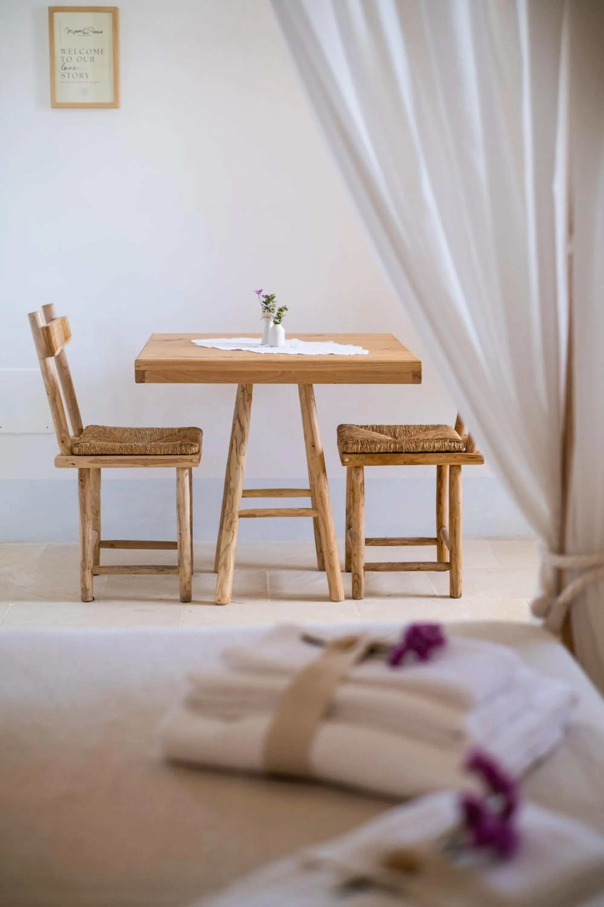 Decorative detail, Bed in Masseria Rauccio