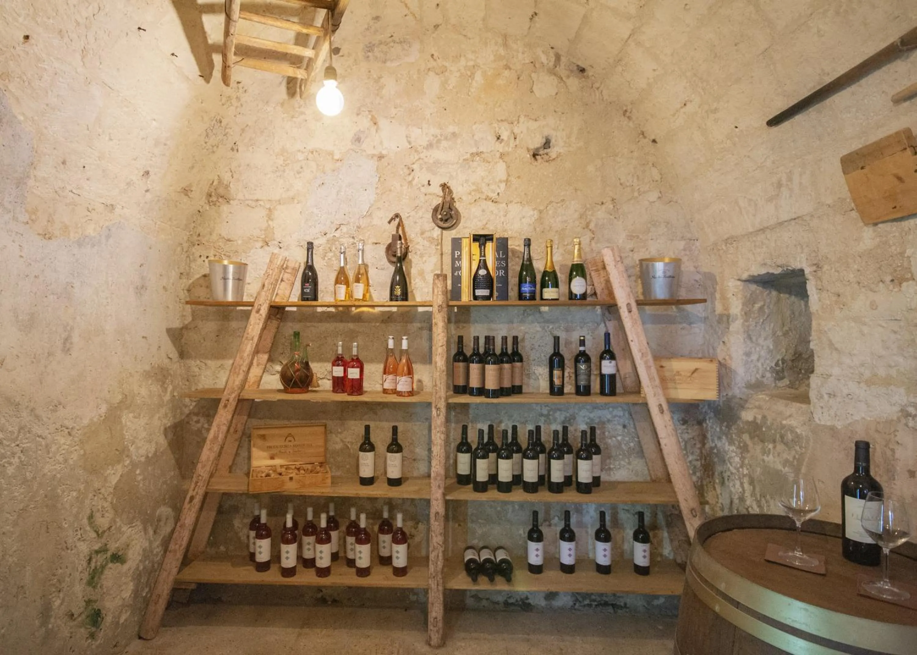 Lounge or bar in Masseria Rauccio