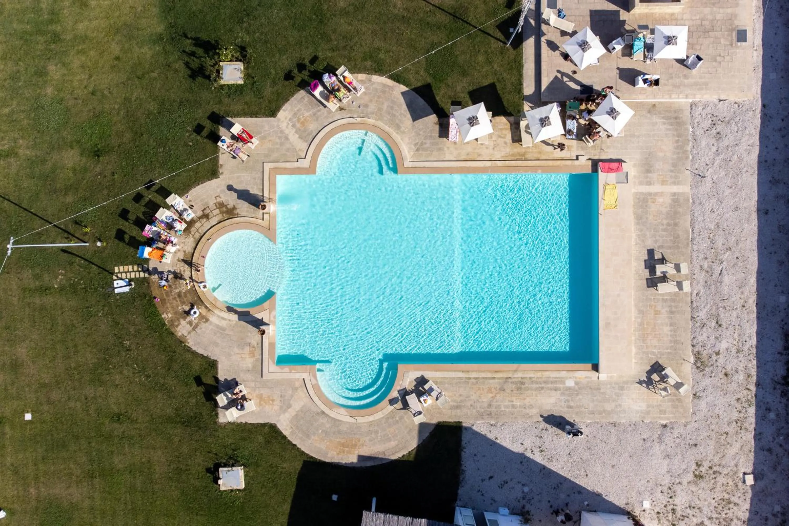 Swimming pool in Masseria Rauccio