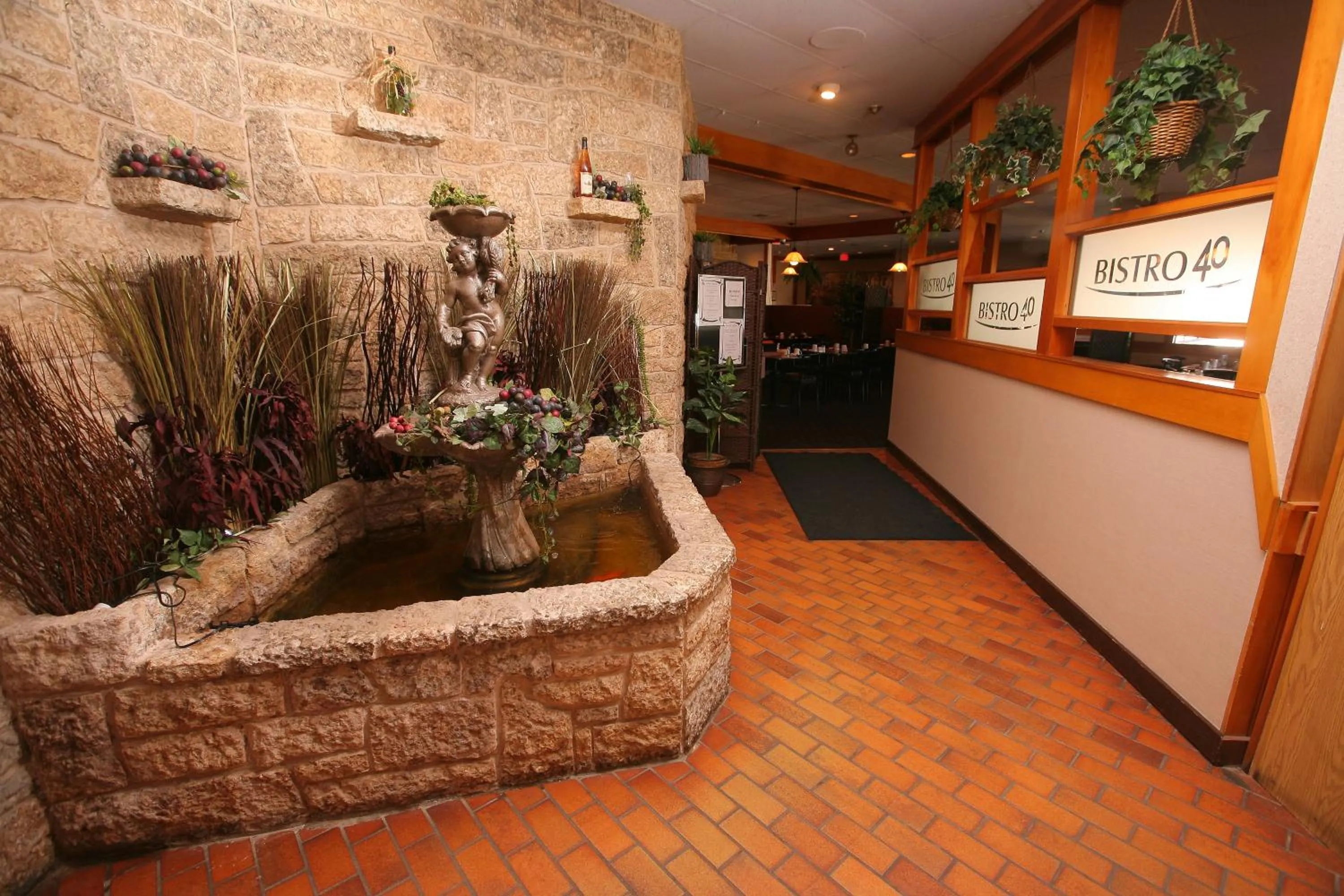 Restaurant/places to eat in Travelodge by Wyndham Brandon