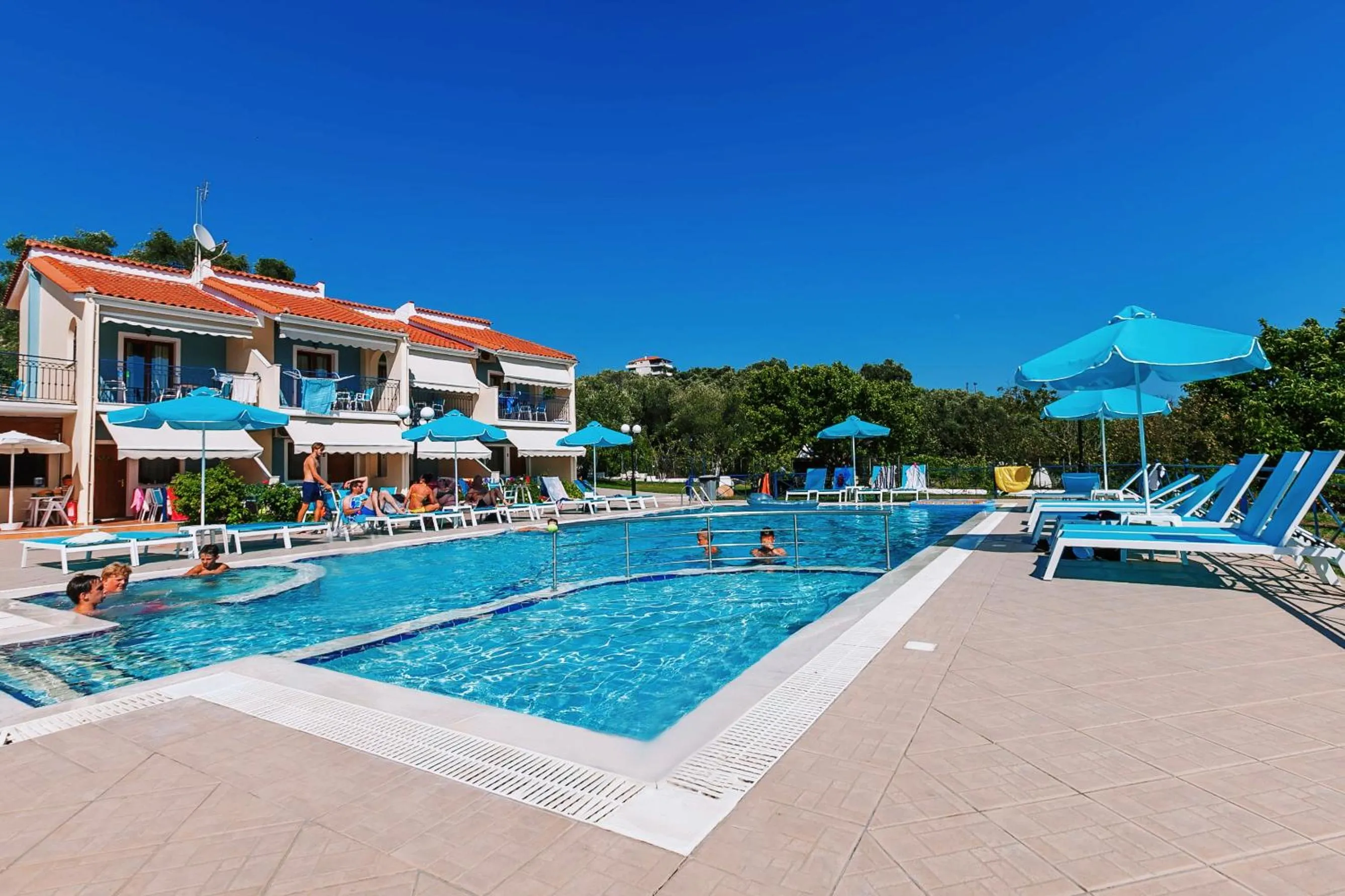 Day in Villa Diamond