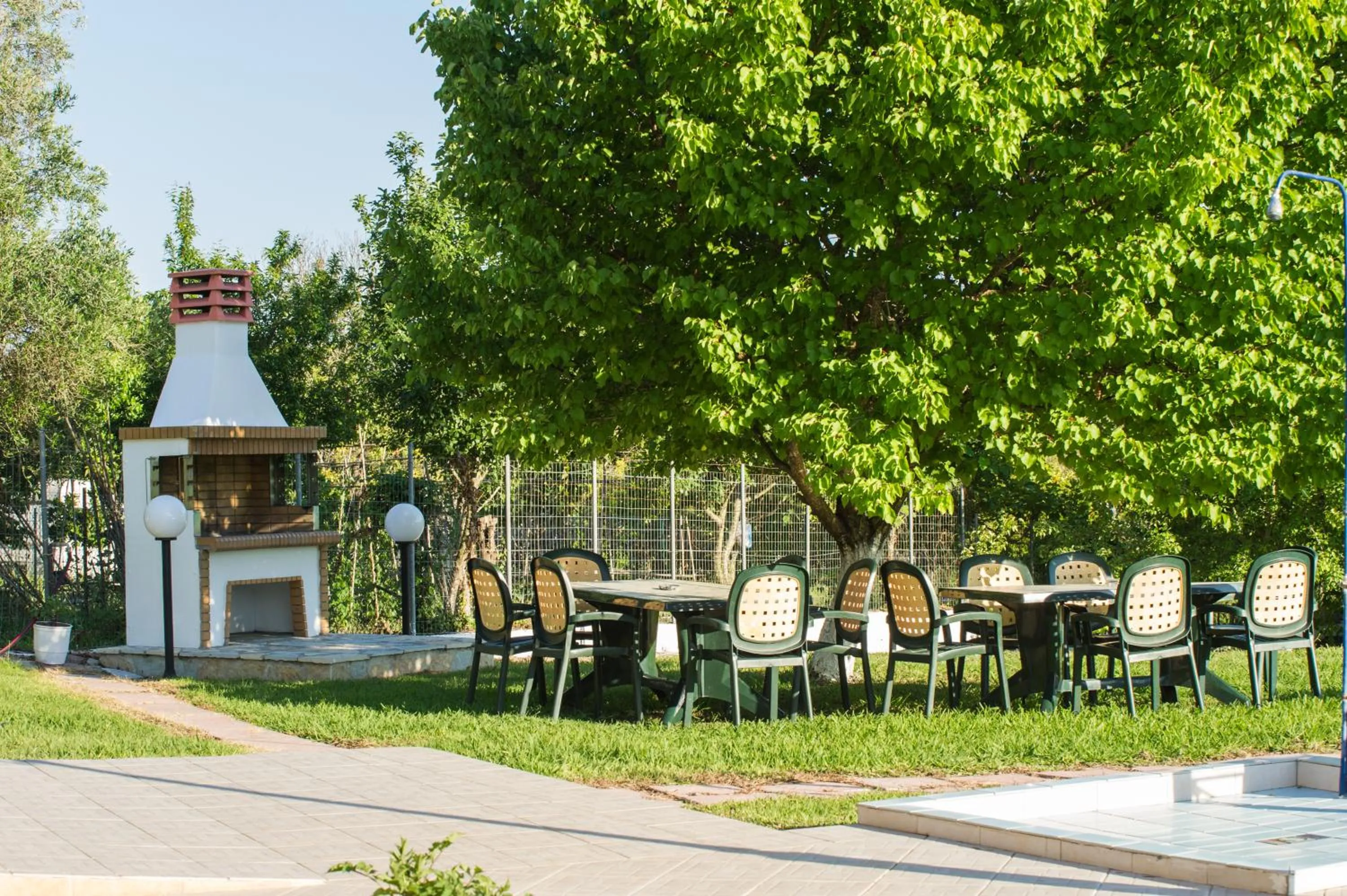 BBQ facilities in Villa Diamond