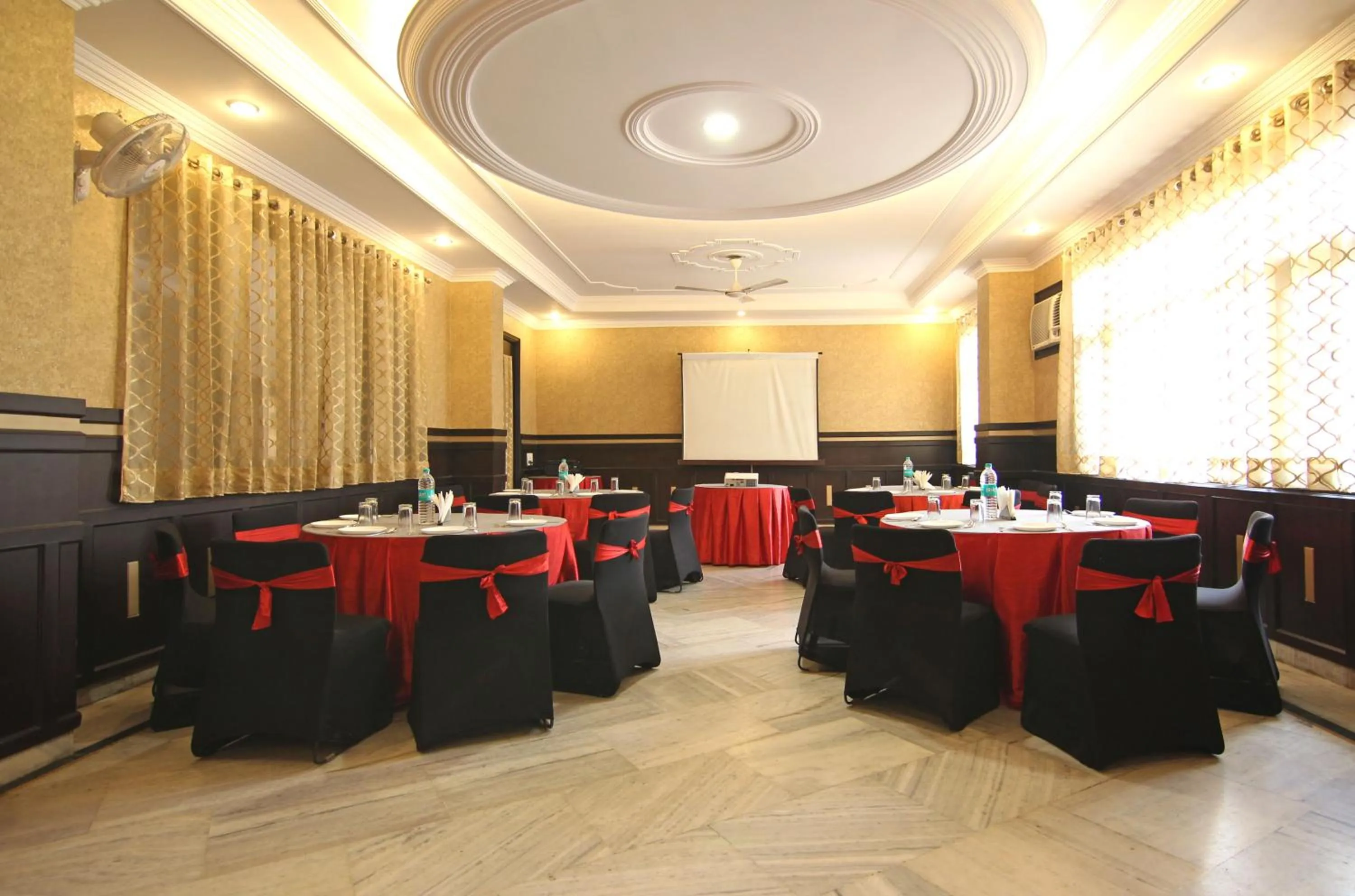 Meeting/conference room in Le Grand Hotel