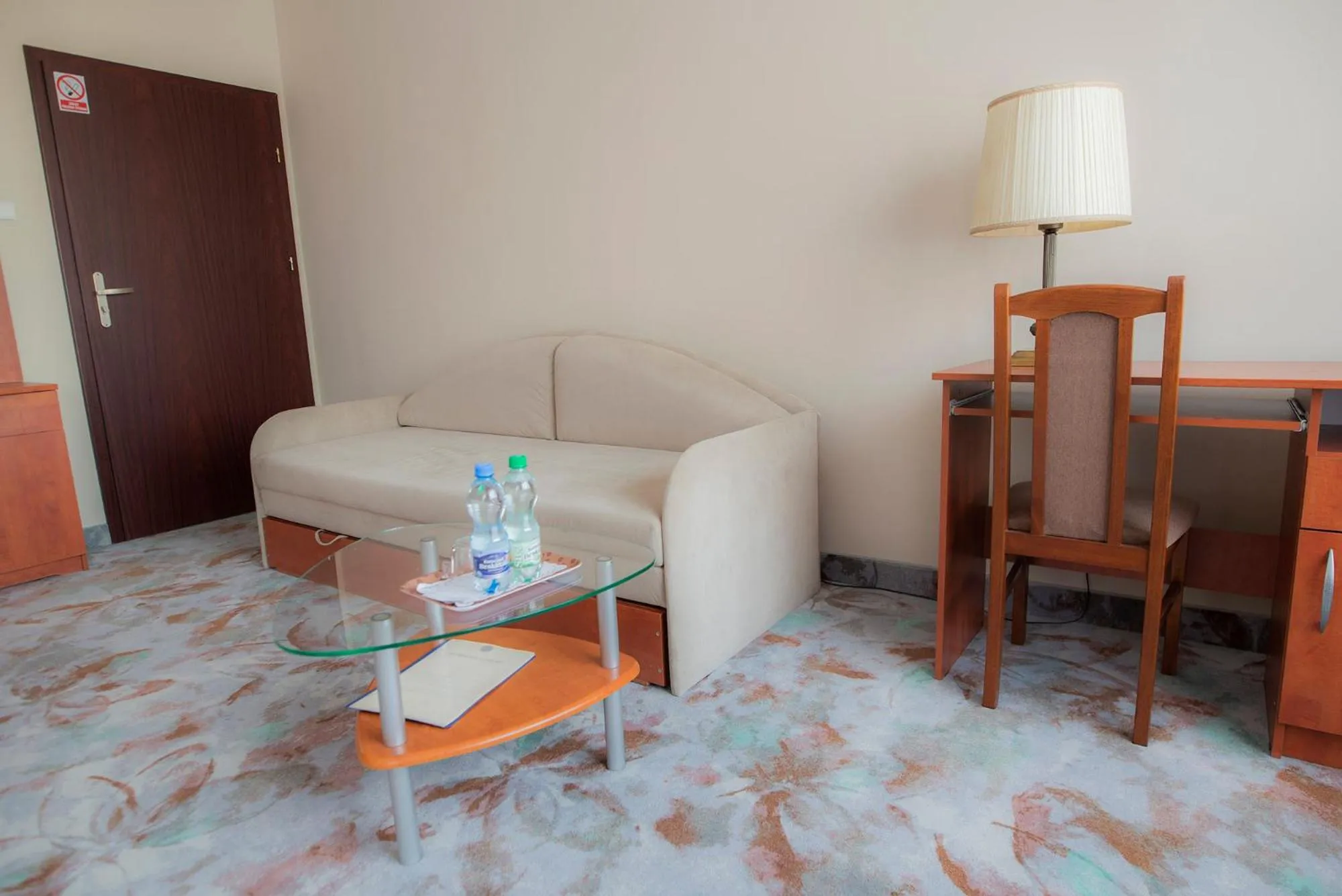 Seating area in Hotel Włókniarz