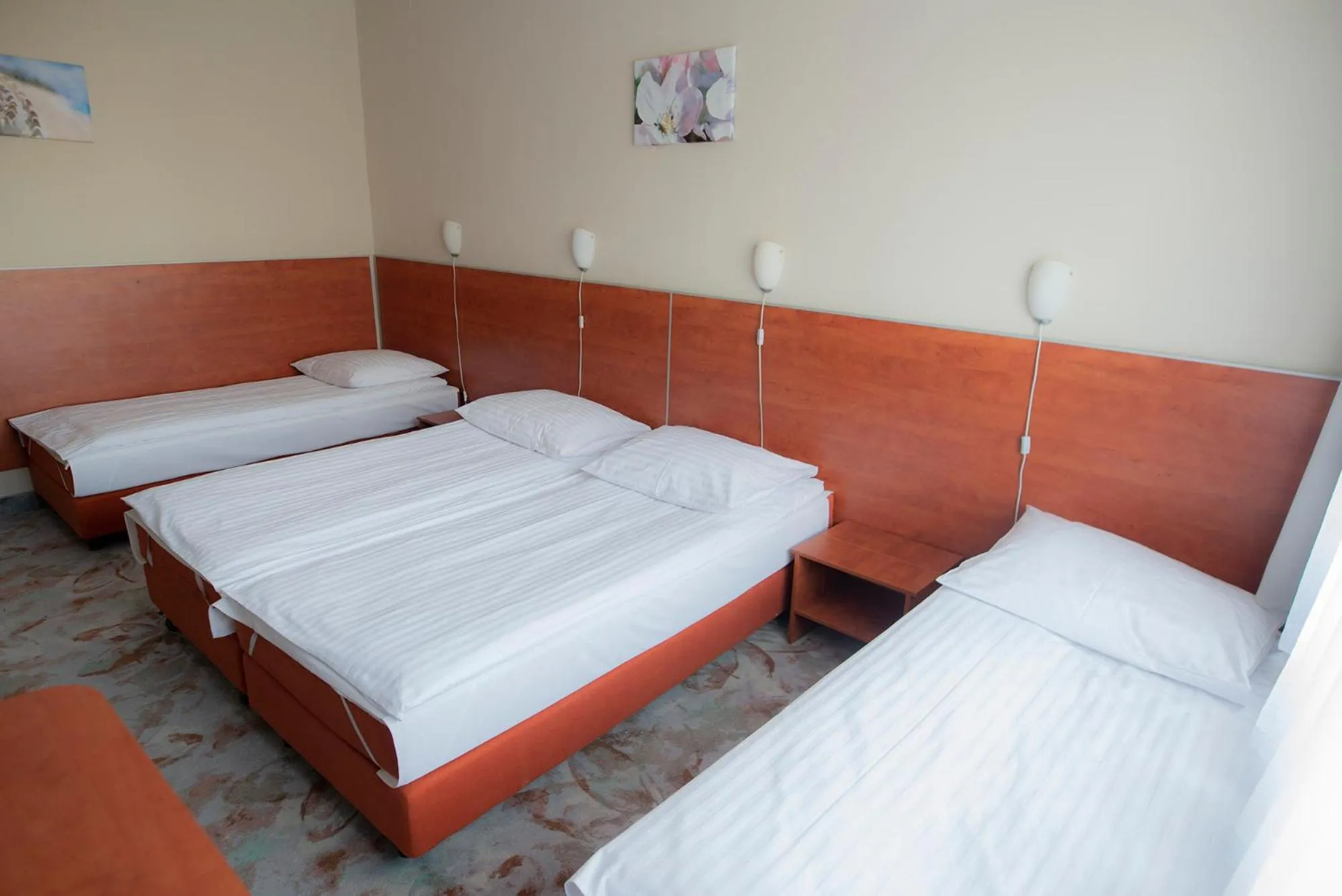 Photo of the whole room, Bed in Hotel Włókniarz