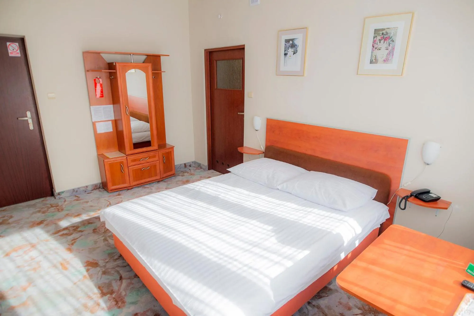 Photo of the whole room, Bed in Hotel Włókniarz