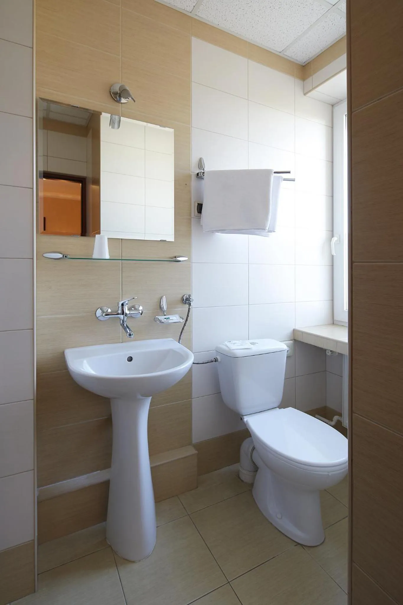 Bathroom in Hotel Włókniarz