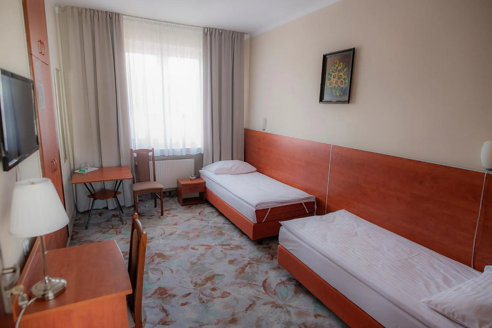 Photo of the whole room, Bed in Hotel Włókniarz