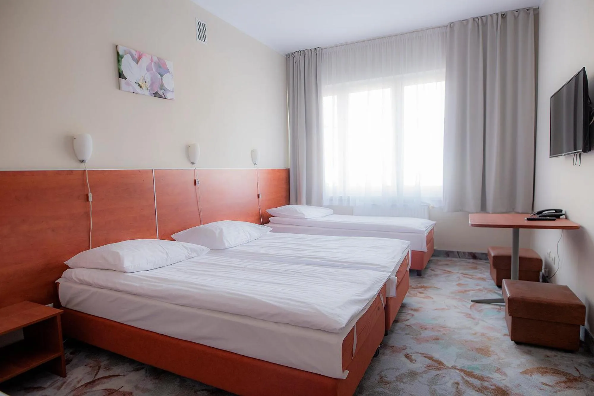 Photo of the whole room, Bed in Hotel Włókniarz