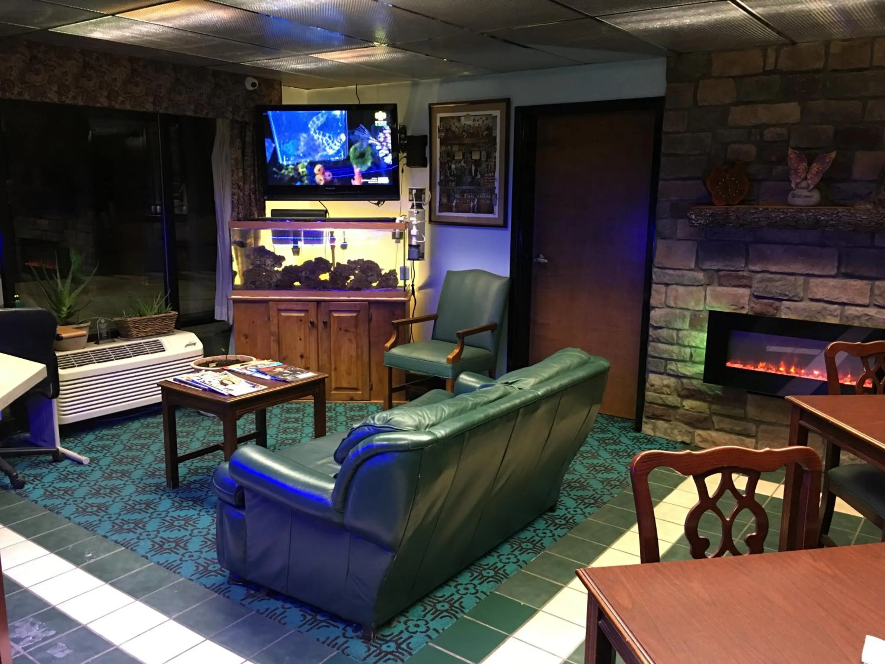 Lobby or reception in Nations Inn - West Jefferson