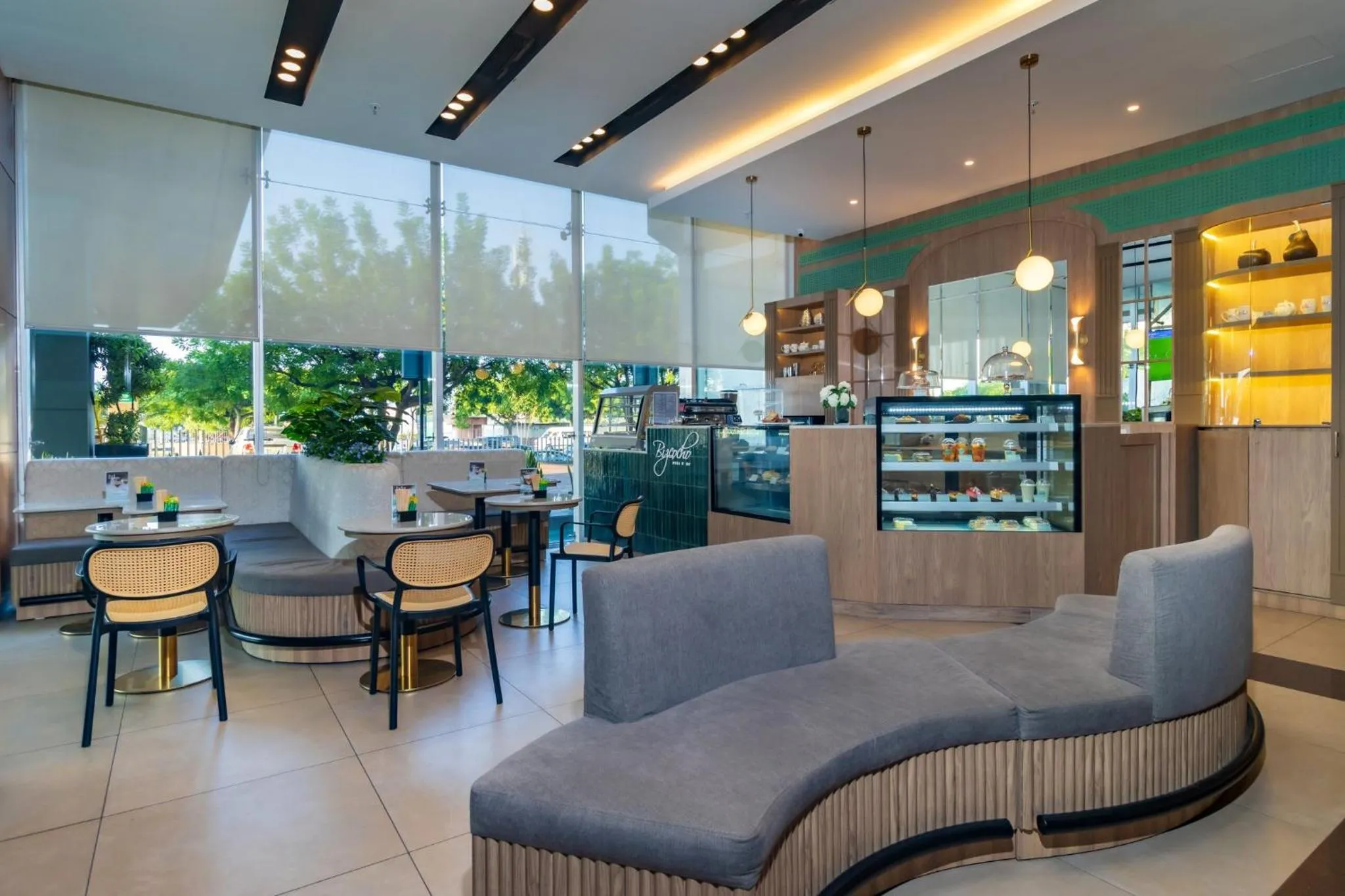 Restaurant/places to eat in Holiday Inn Guayaquil Airport by IHG