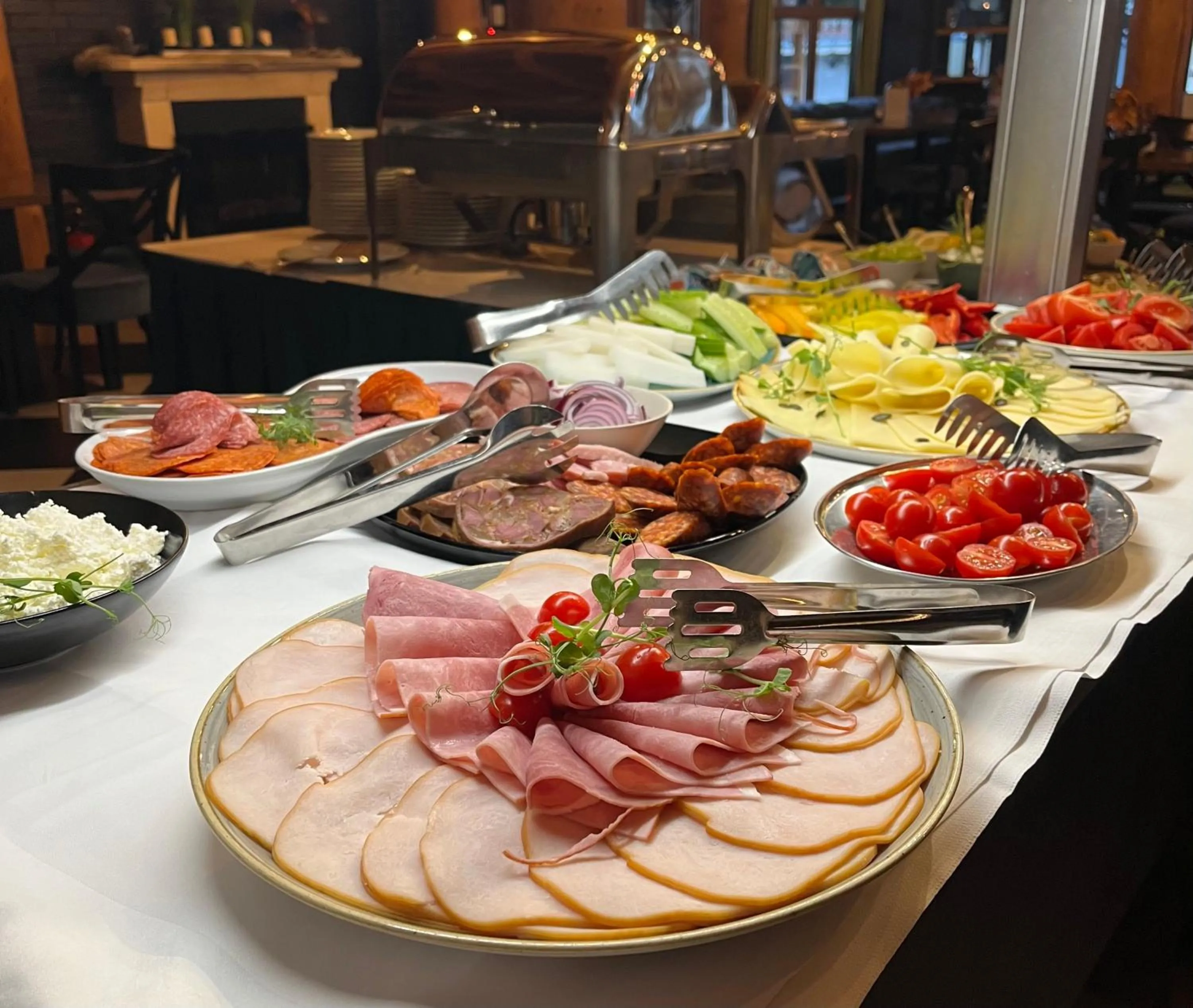 Breakfast in Park Hotel Ambrózia