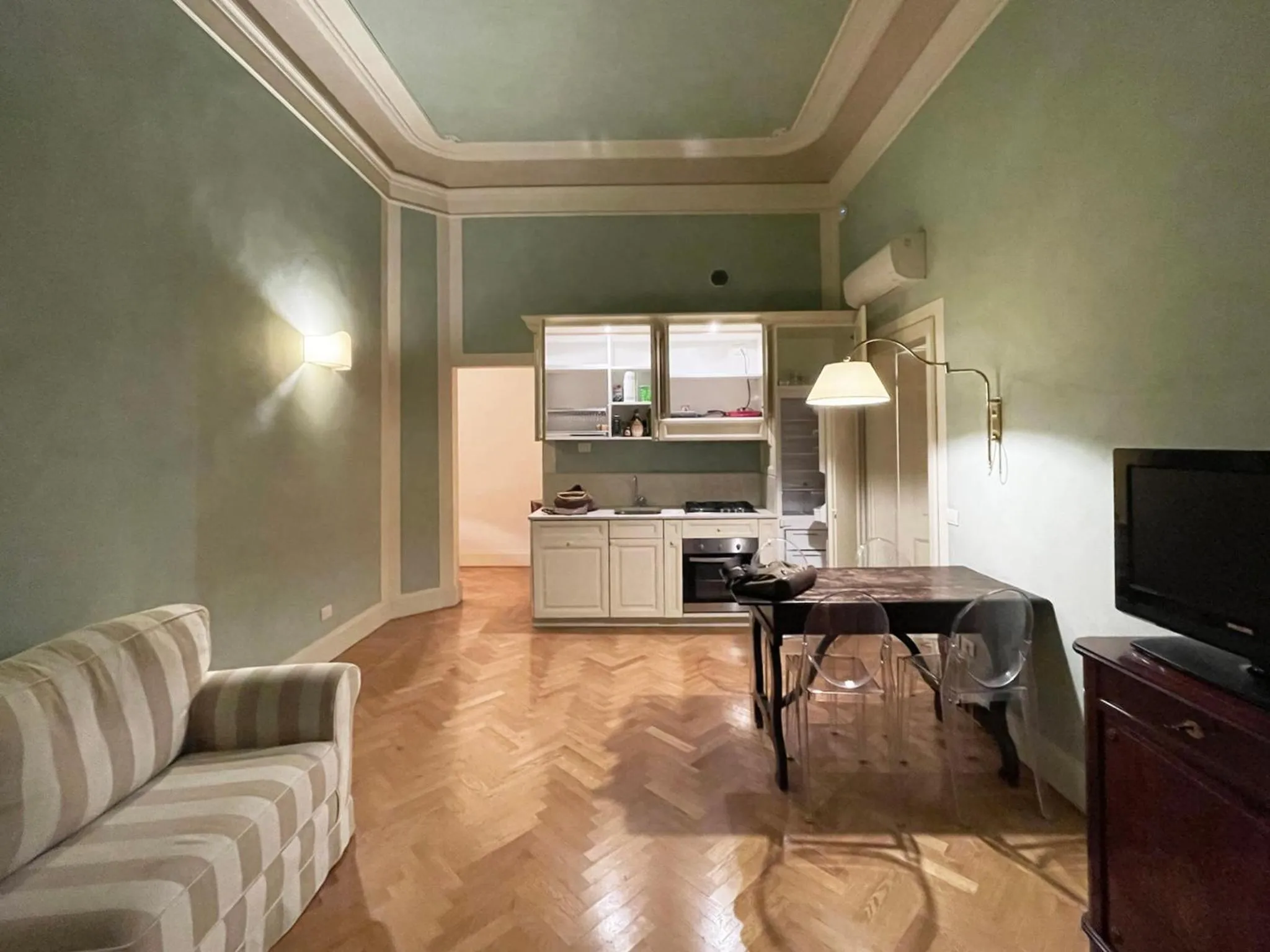 Kitchen or kitchenette in Yome - Your Home in Florence