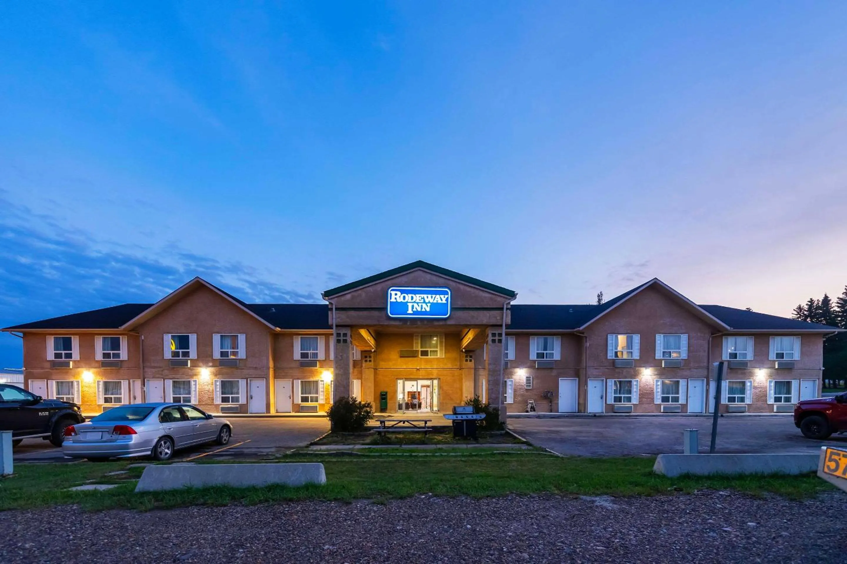 Property building in Rodeway Inn