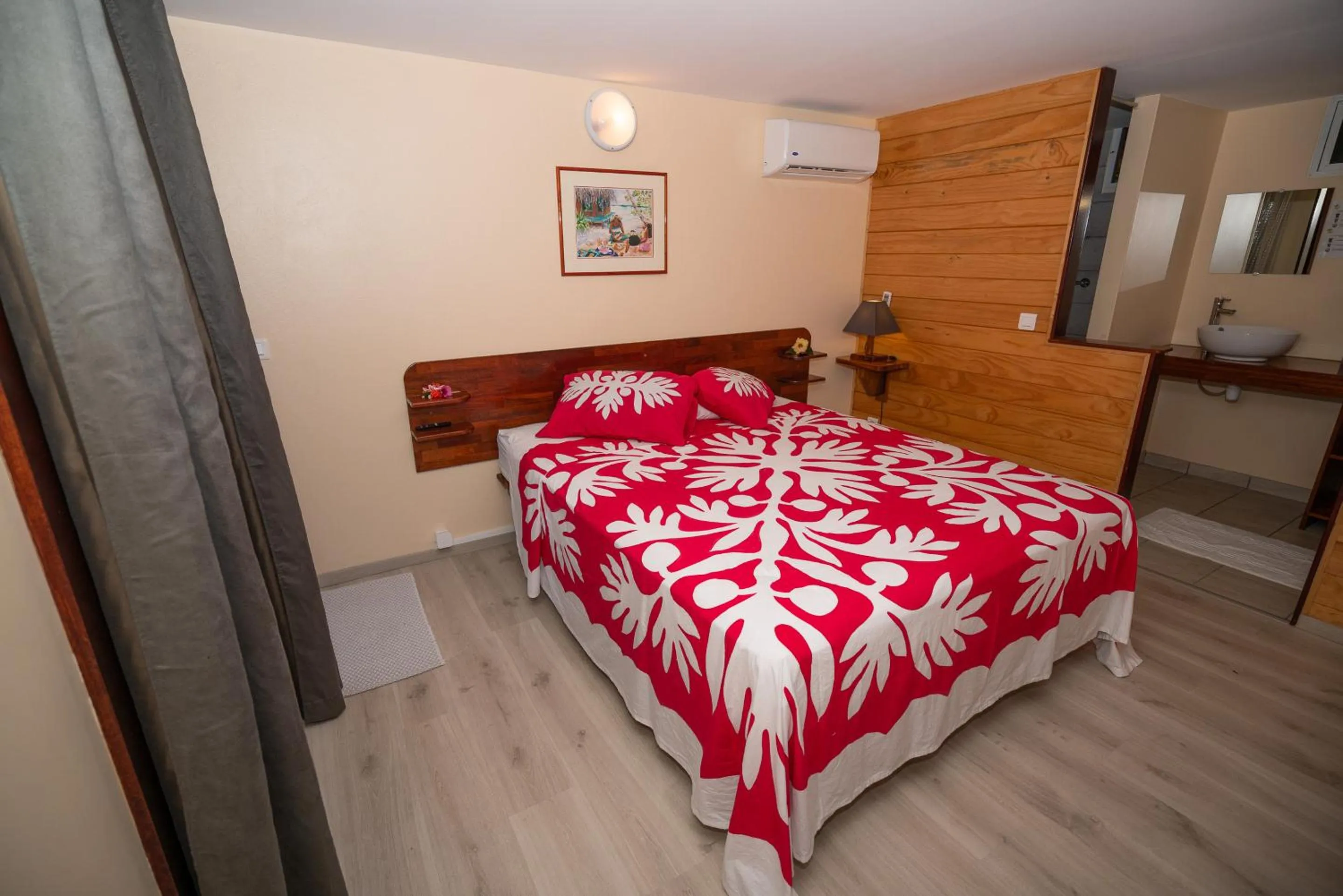 Bed in BORA BORA HOLIDAY'S LODGE