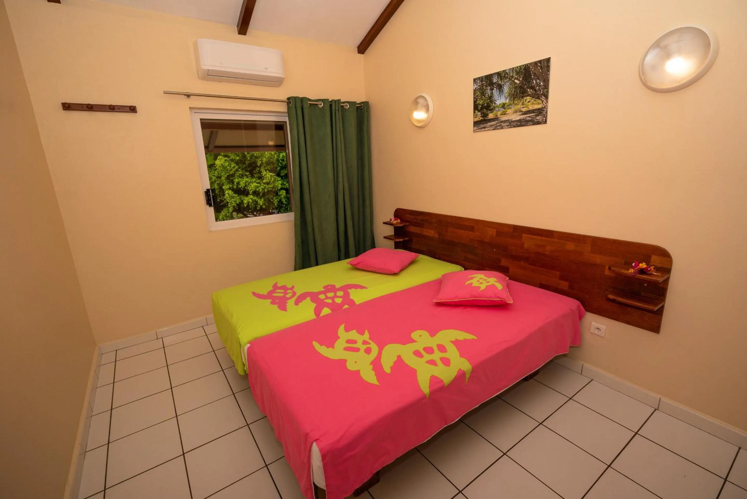 Bed in BORA BORA HOLIDAY'S LODGE