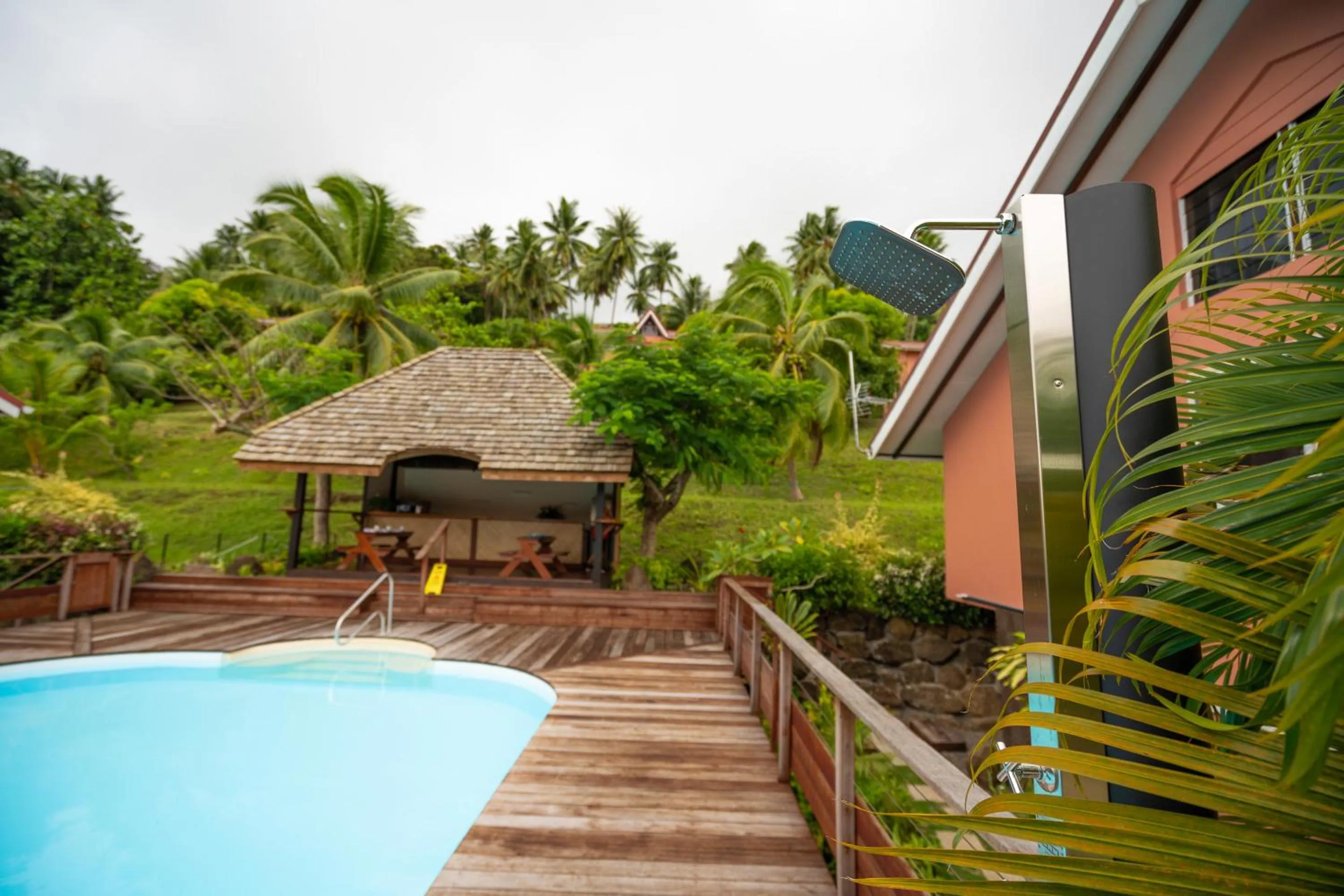 Swimming pool in BORA BORA HOLIDAY'S LODGE