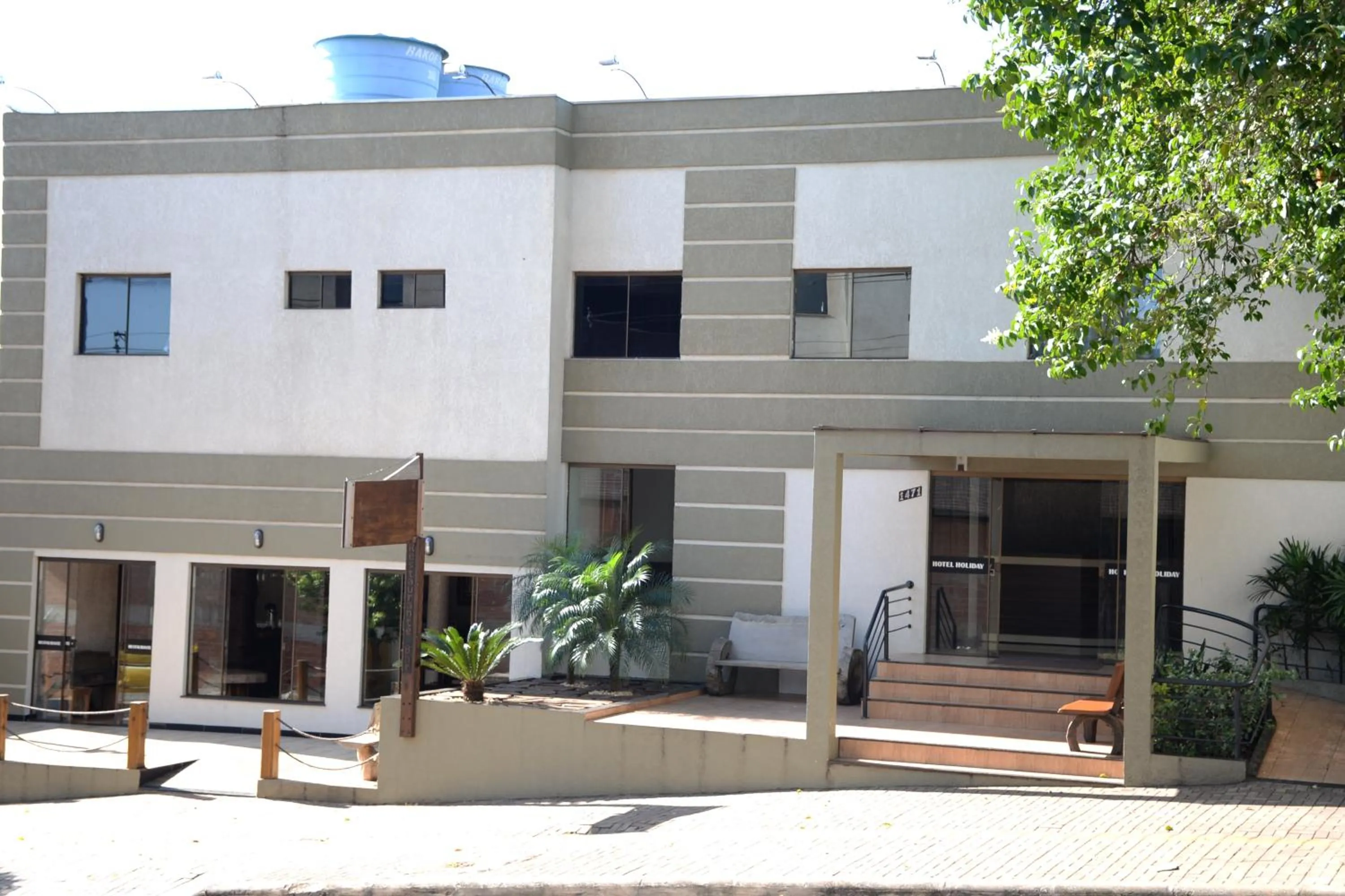 Facade/entrance in Hotel Holiday Foz