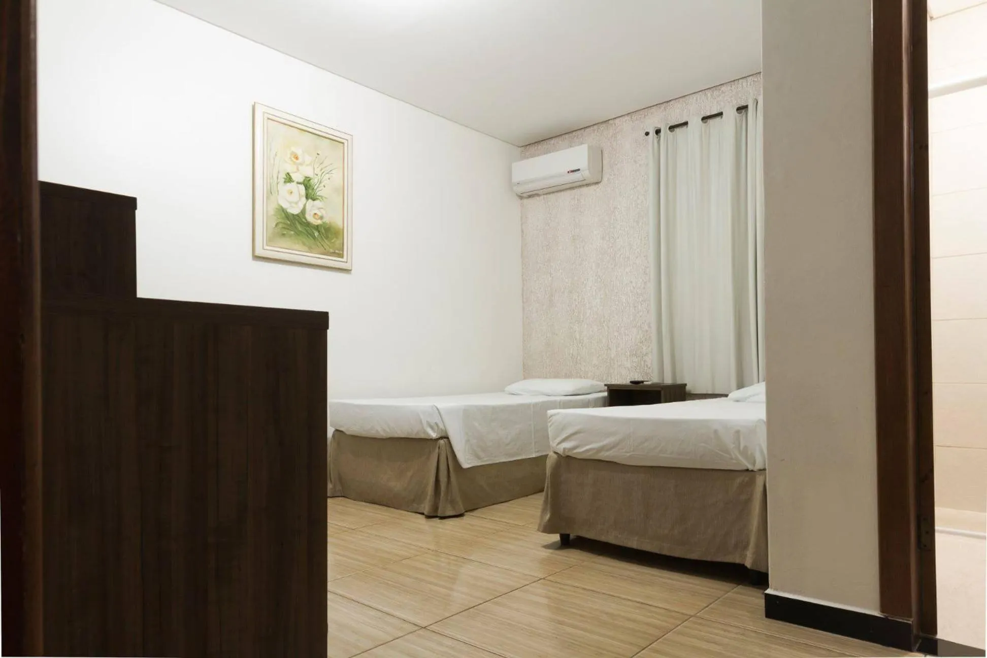 Bedroom, Bed in Hotel Holiday Foz